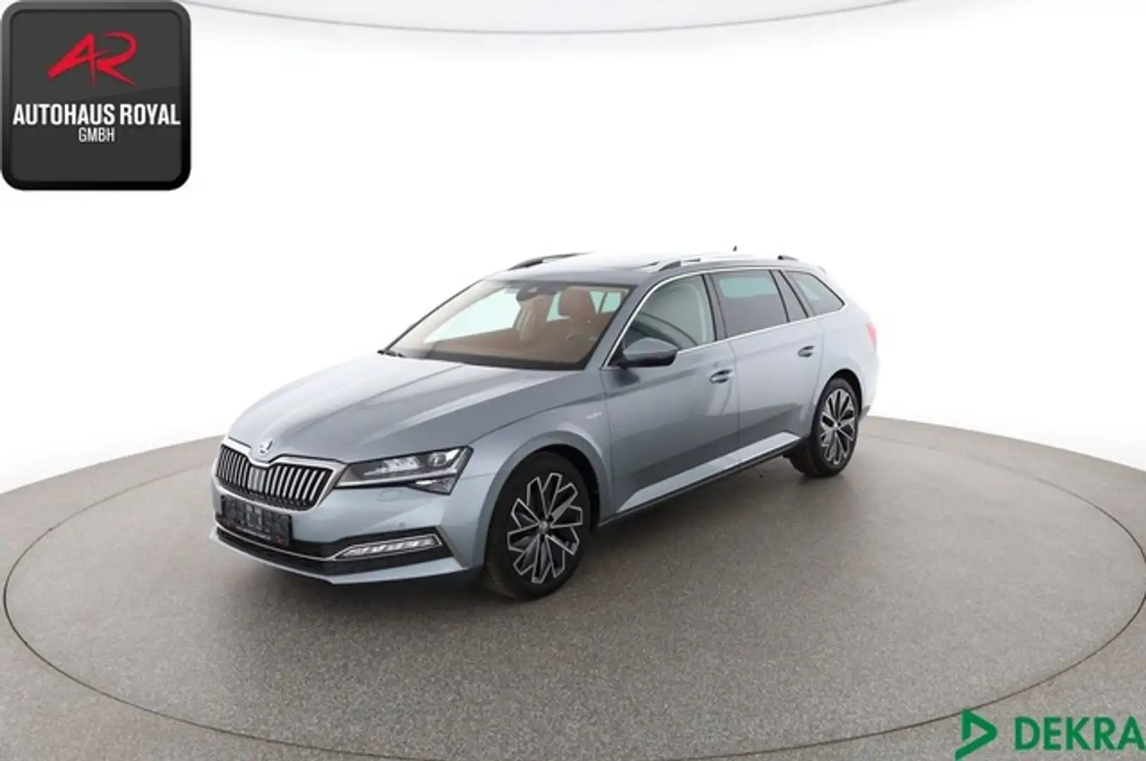 Skoda Superb 2.0 TDI MATRIX,COLUMBUS,MEMORY,SITZKLIMA Grijs - 1