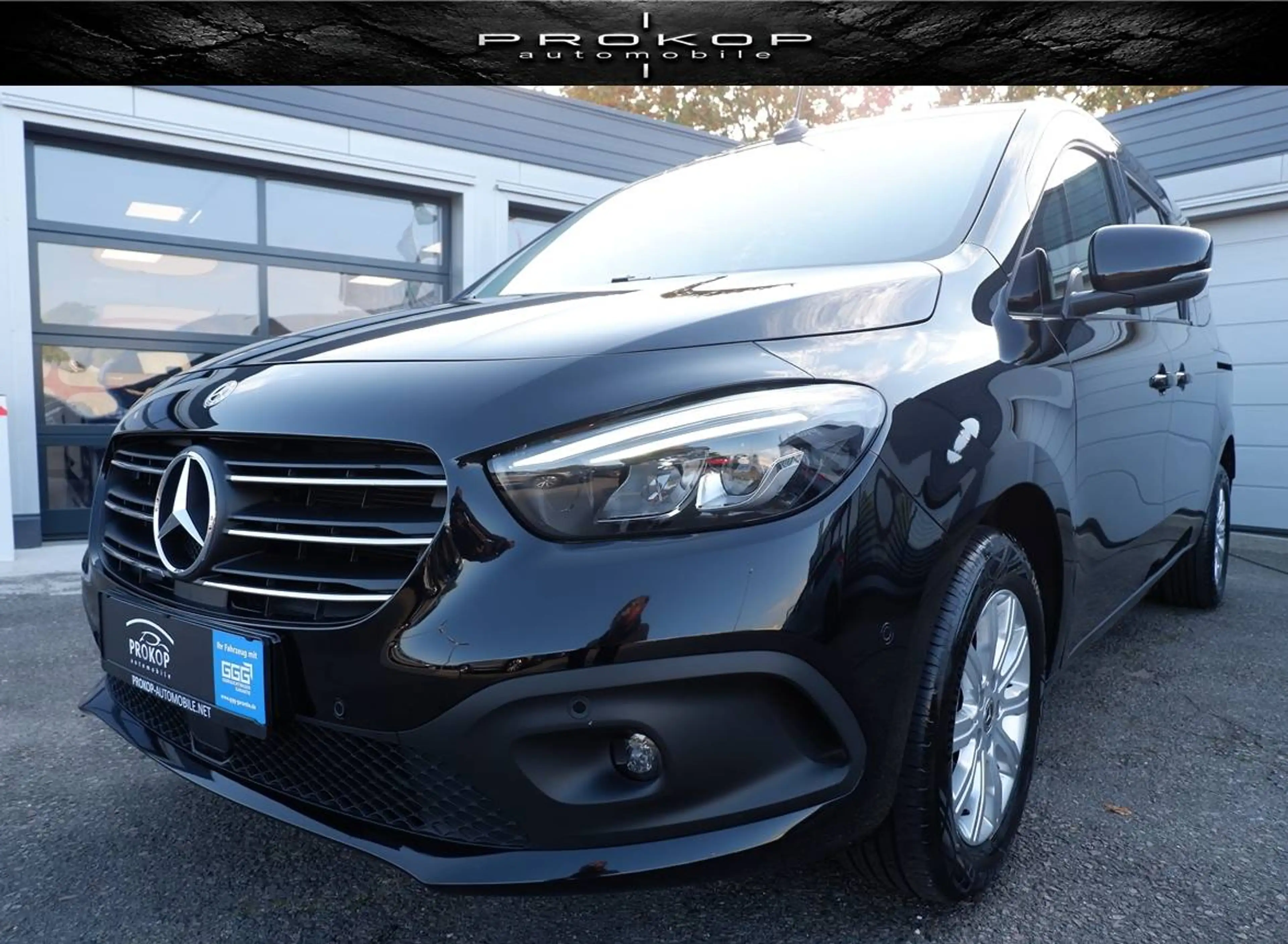 Mercedes-Benz T-Class lang Edition Aut. Kamera Navi Winter-Paket Lenkradhzg. Frontscheibenhzg. LED AHK — photo 13