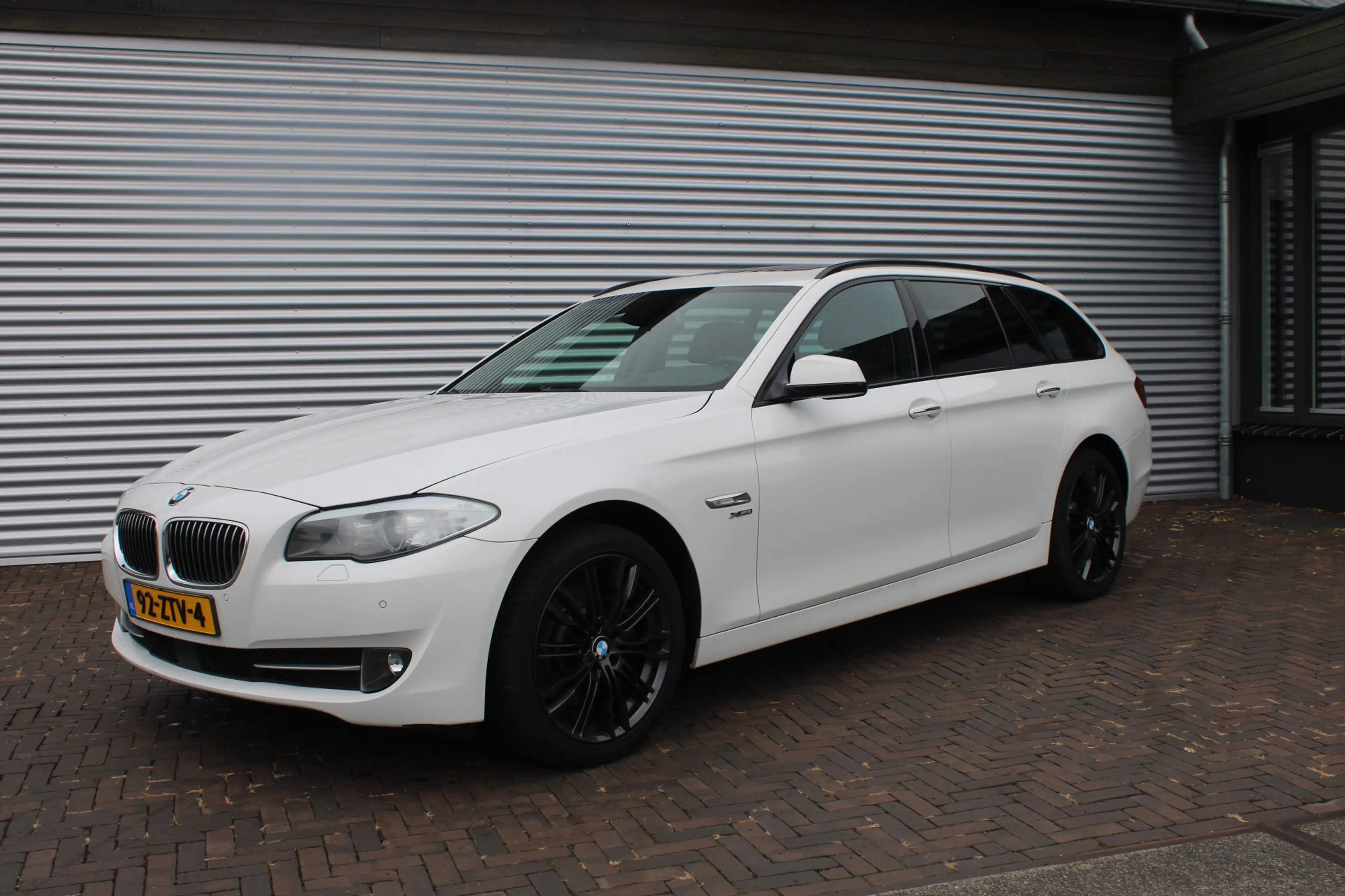 BMW 525 5-serie Touring 525xd Executive PANORAMADAK — photo 2