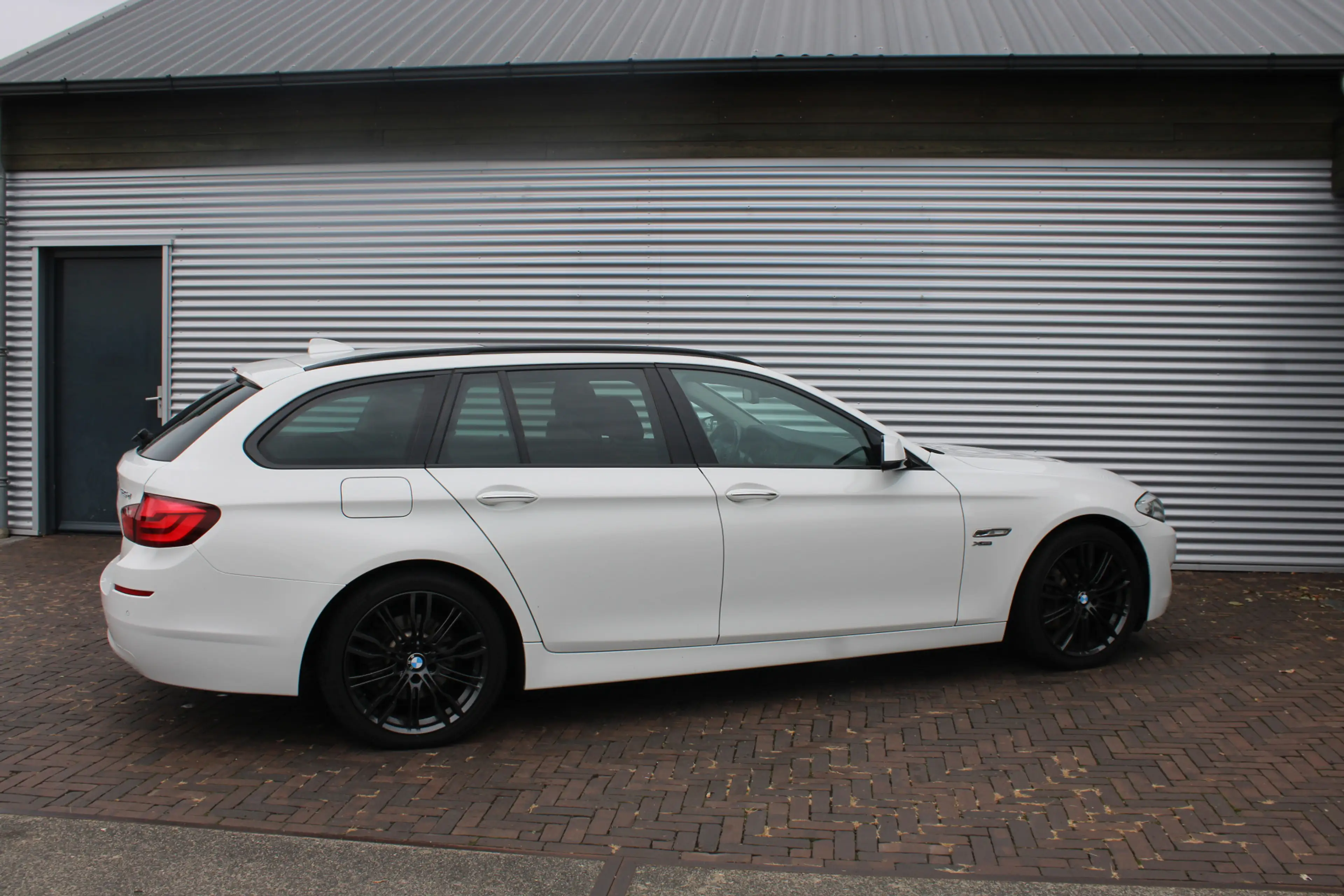 BMW 525 5-serie Touring 525xd Executive PANORAMADAK — photo 13