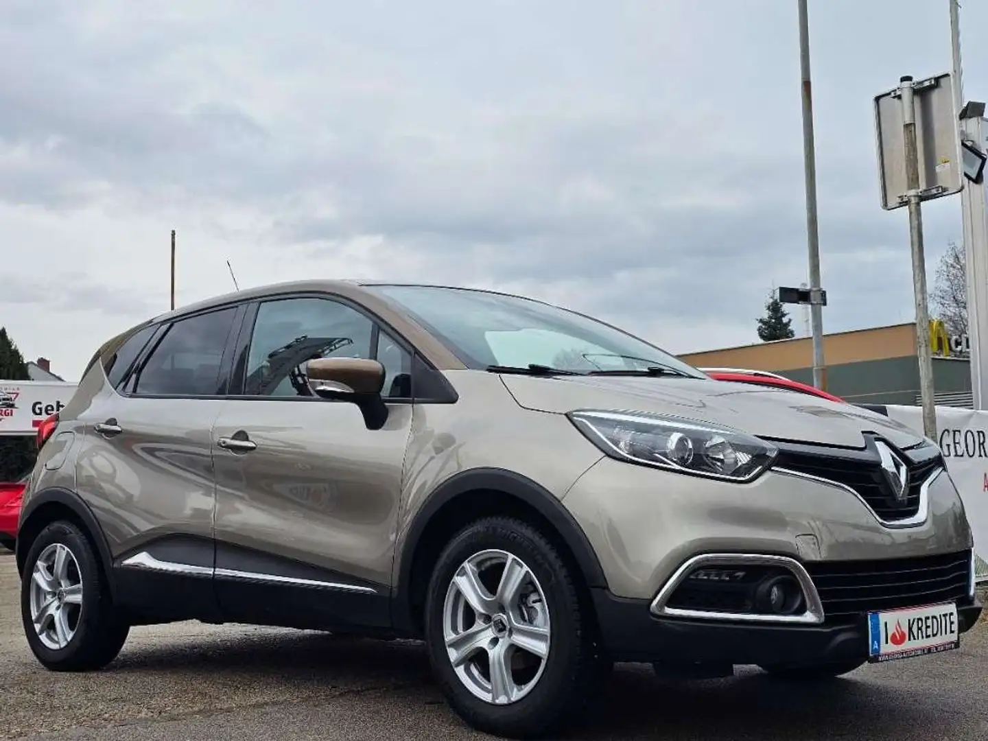 Renault Captur Expression ENERGY TCe 90 SUV 1-Hand Pickerl+Ser... Braun - 1