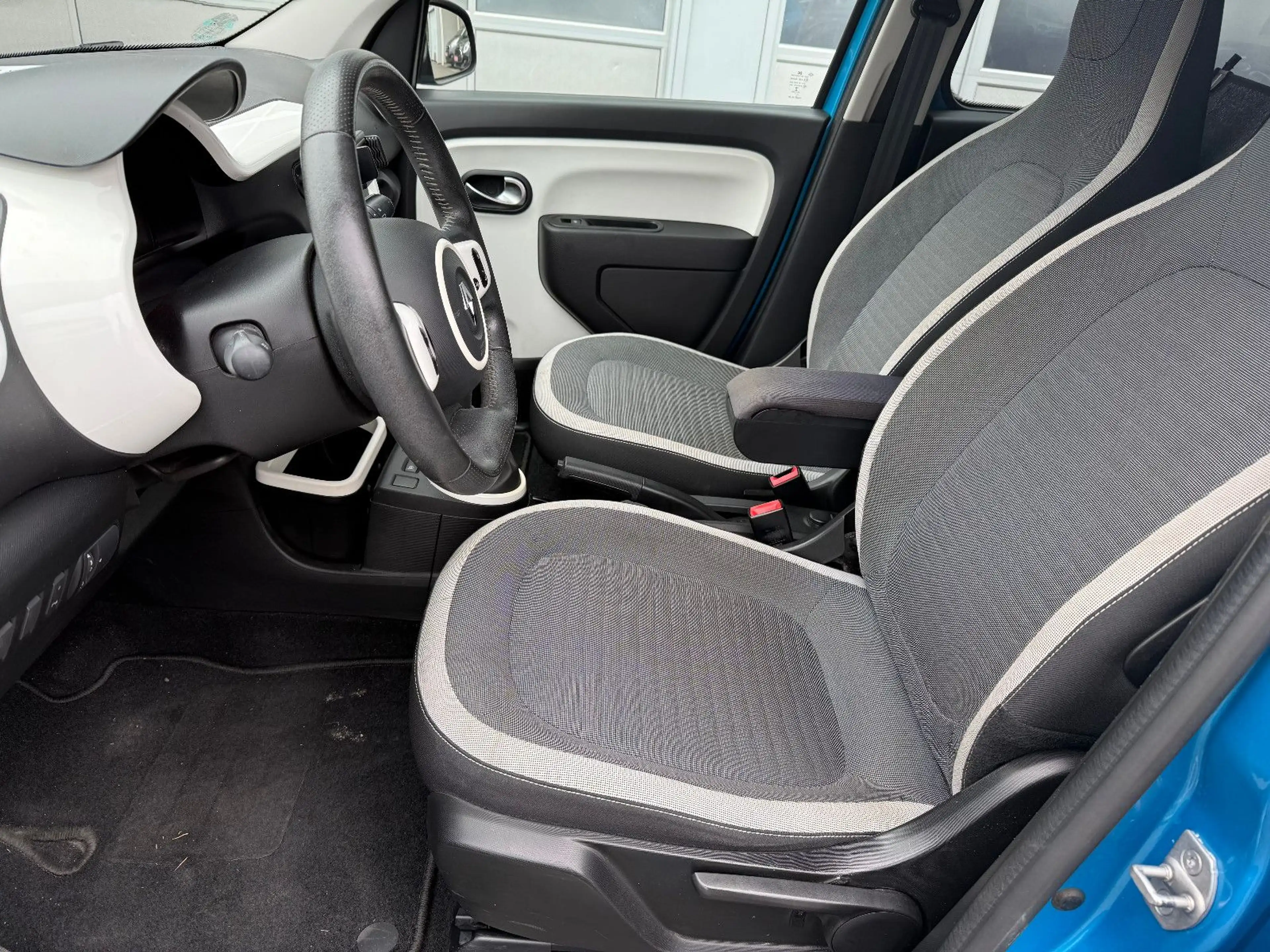 Renault Twingo Limited*KLIMA+TEMPOMAT+SR/WR+SENSOREN HI* — photo 10