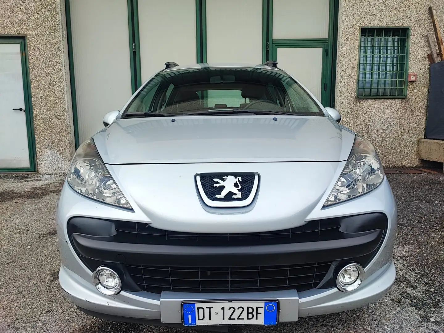 Peugeot 207 1.4 BENZINA NEOPATENTATI 5 PORTE SW ANNO 2009 Plateado - 2