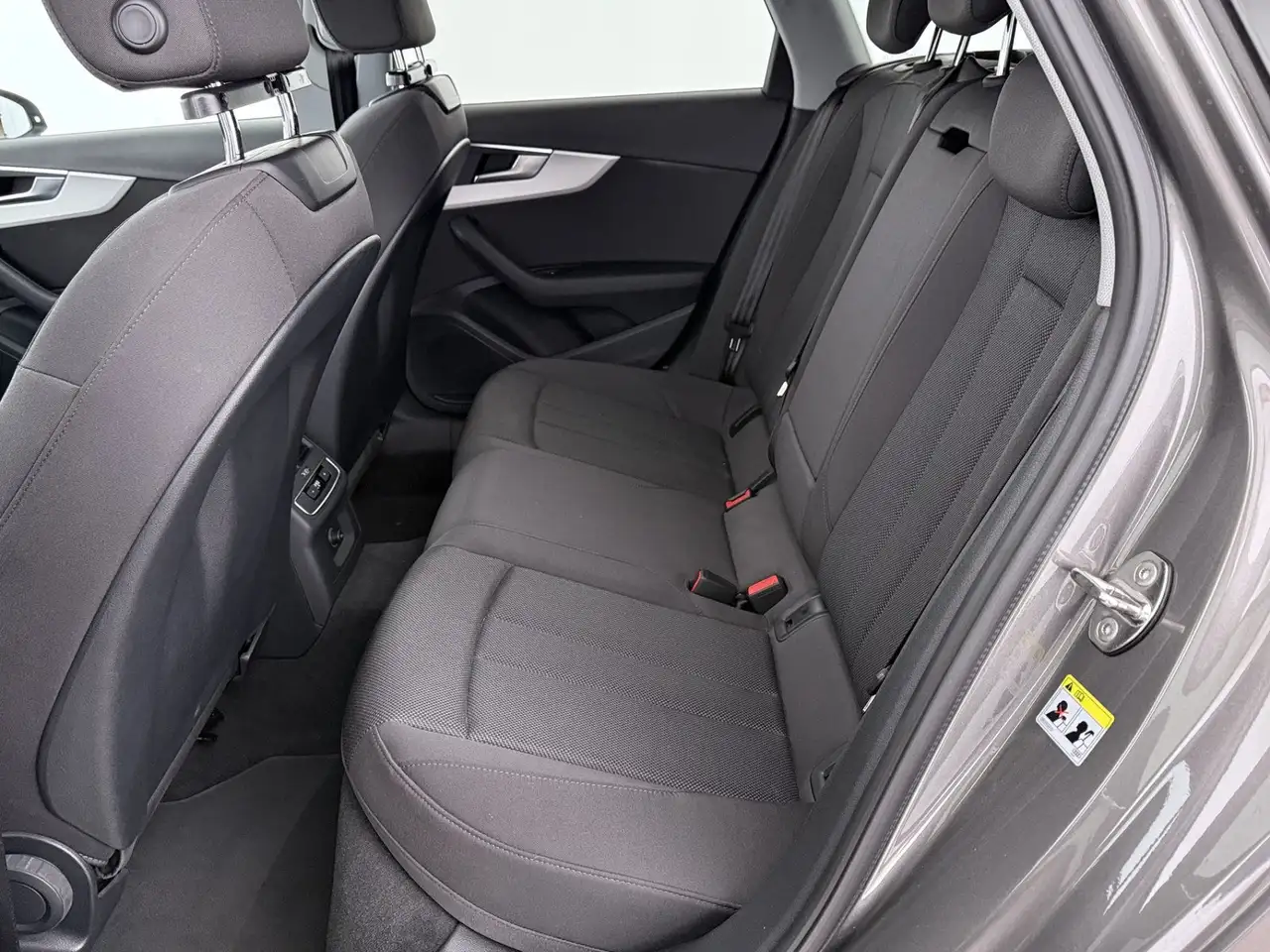 Audi A4 Avant 35 TDI advanced Aut LED STANDHZG SITZHZG, миниатюра 24