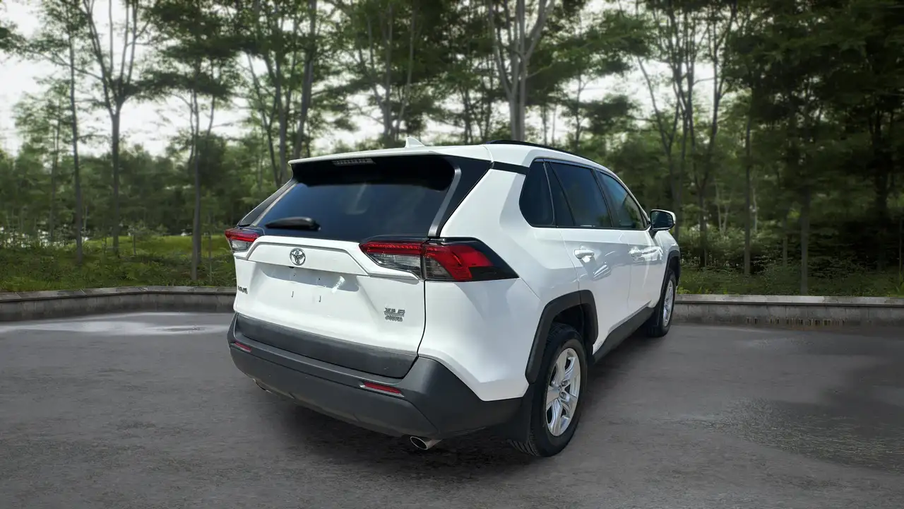 Toyota RAV 4 снимка Toyota RAV 4