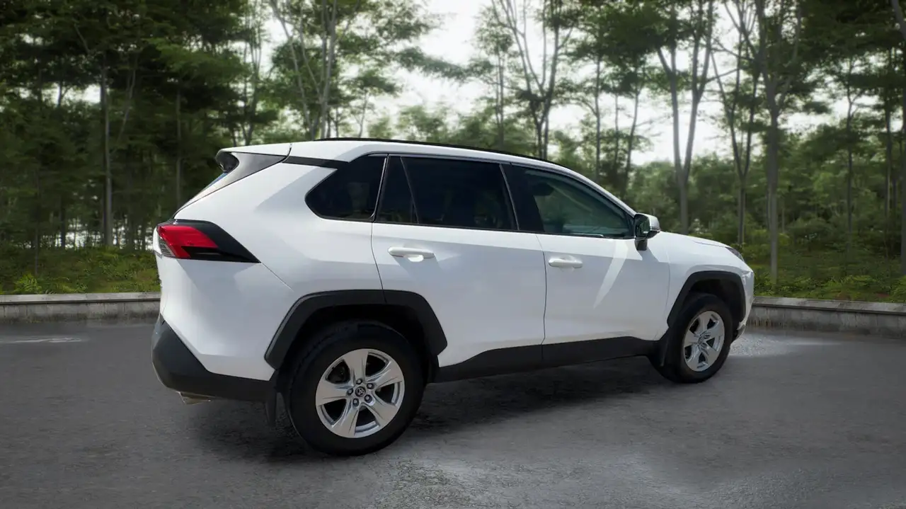 Toyota RAV 4 снимка Toyota RAV 4