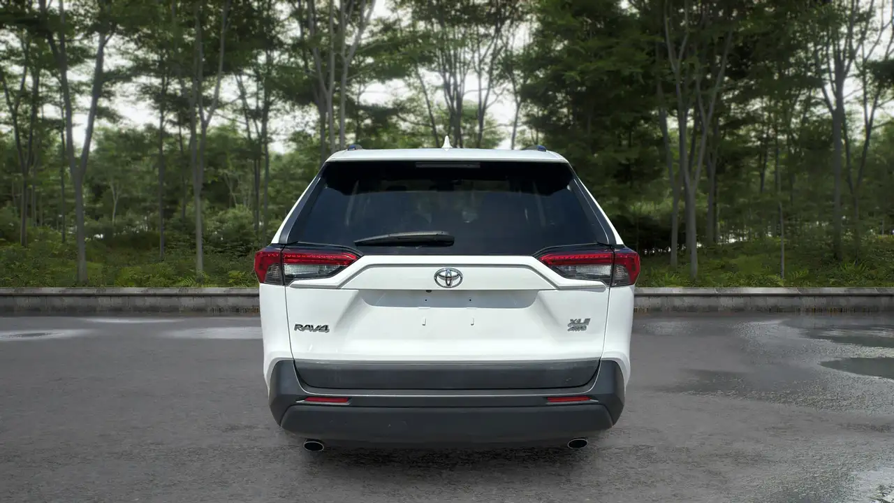 Toyota RAV 4 снимка Toyota RAV 4