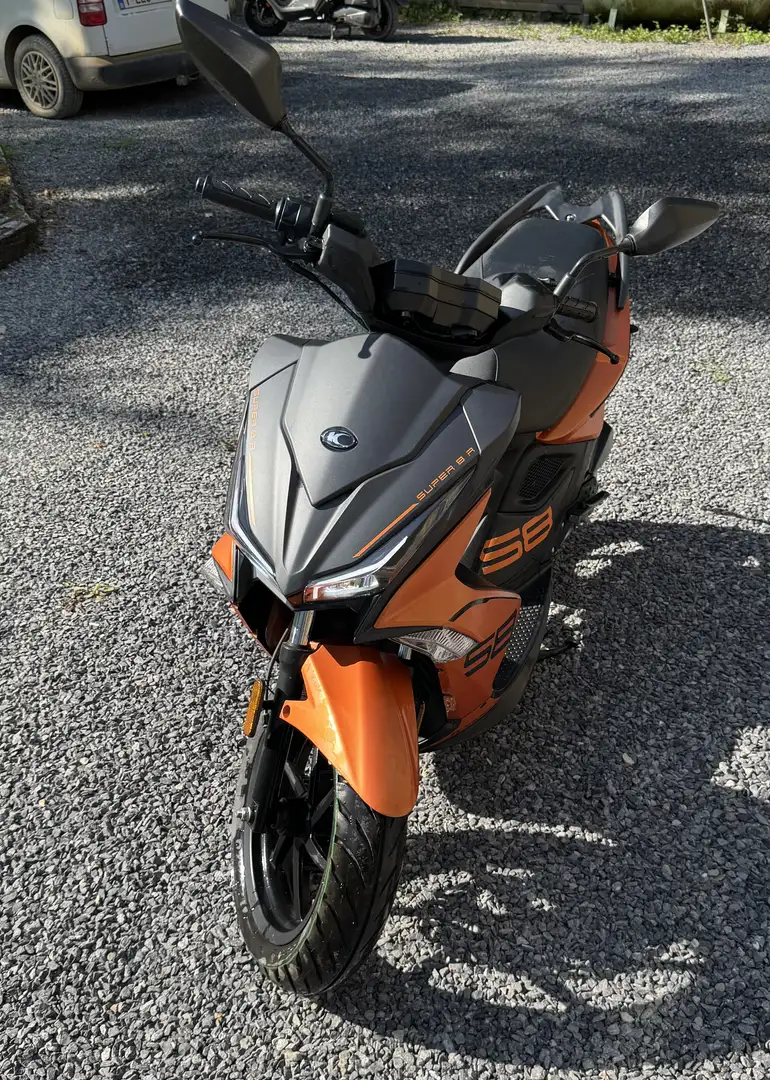 Kymco Super 8 R 50i Pomarańczowy - 2