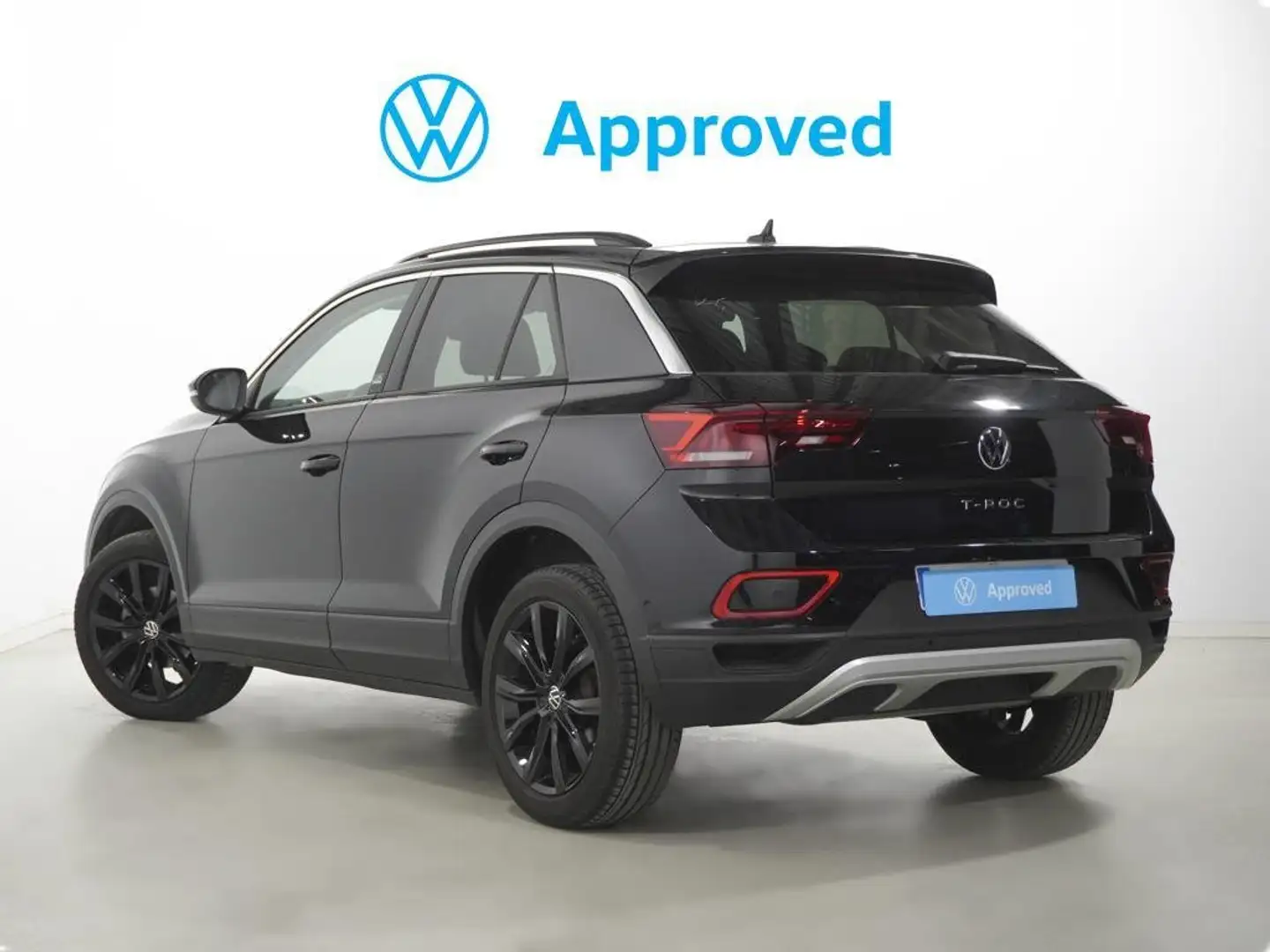 Volkswagen T-Roc 1.5 TSI Dark DSG7 110KW Negro - 2