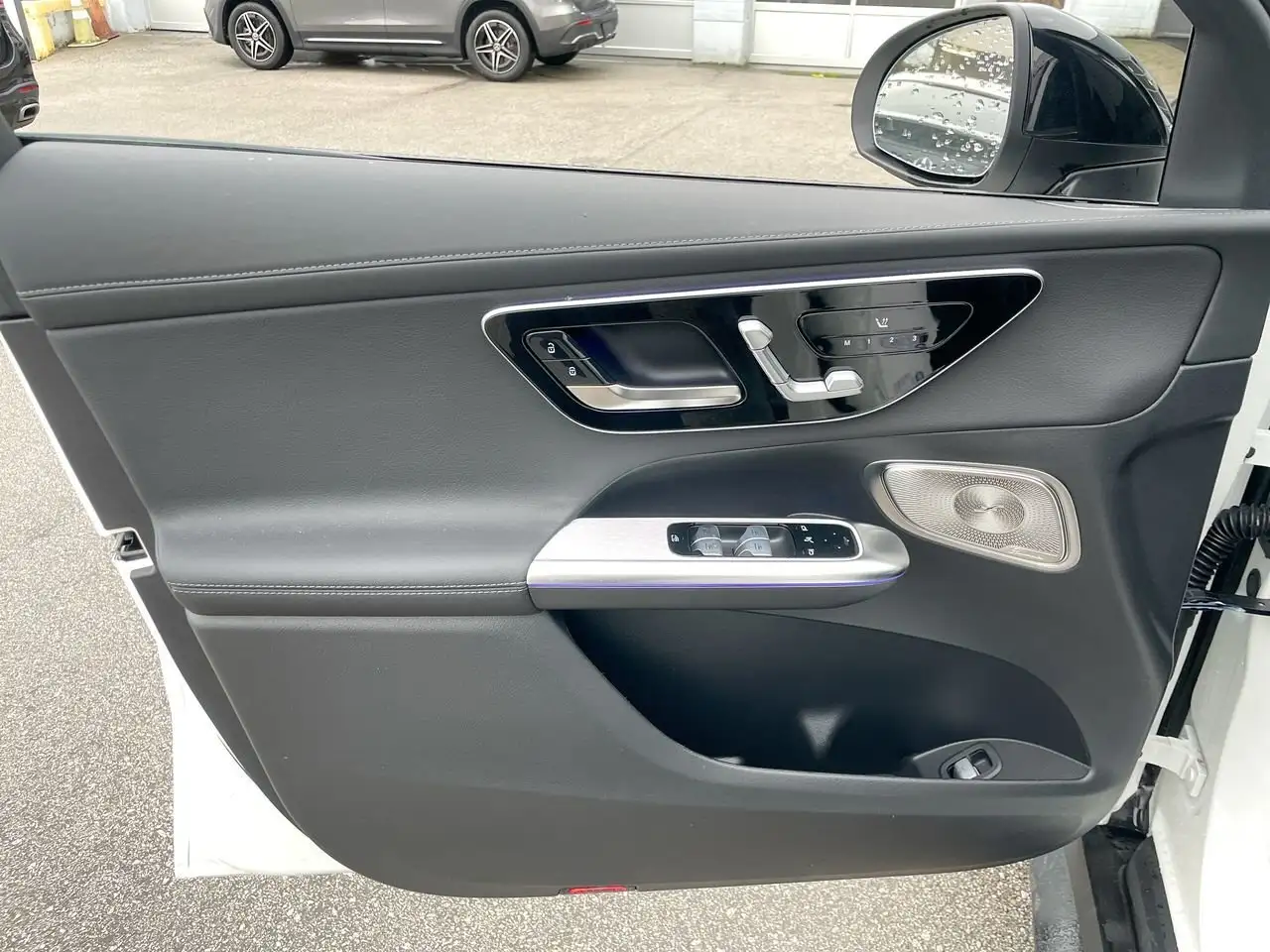 Mercedes-Benz GLC снимка Mercedes-Benz GLC
