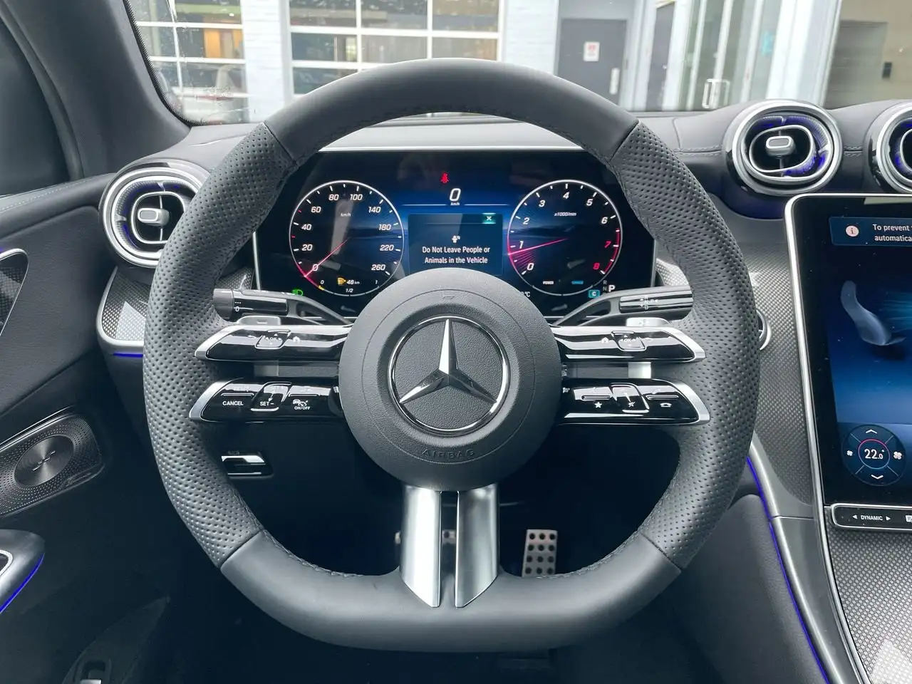 Mercedes-Benz GLC снимка Mercedes-Benz GLC