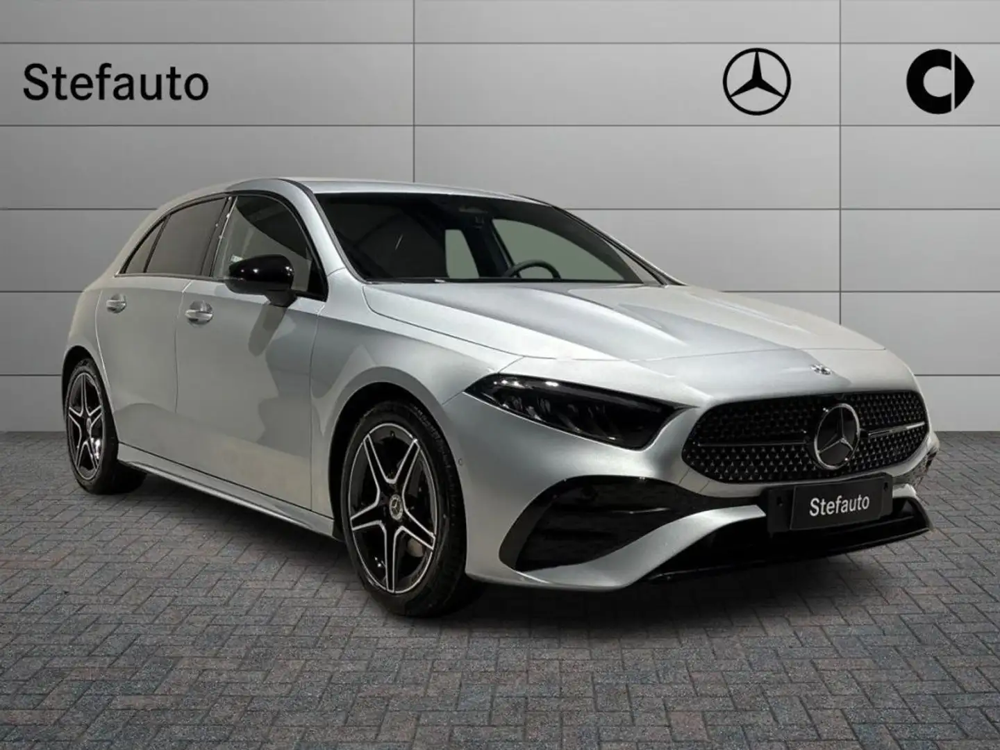 Mercedes-Benz A 180 d Automatic AMG Line Advanced Plus Argento - 1