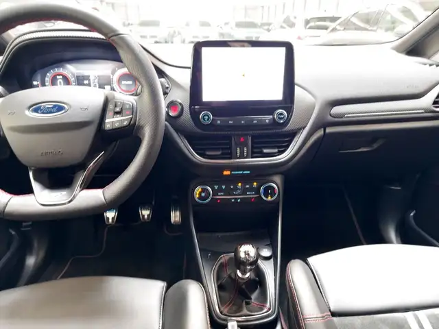 Ford Fiesta view 11