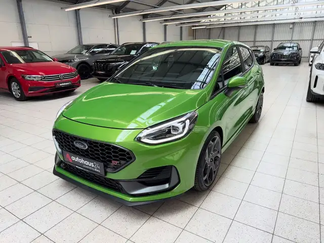Ford Fiesta view 3