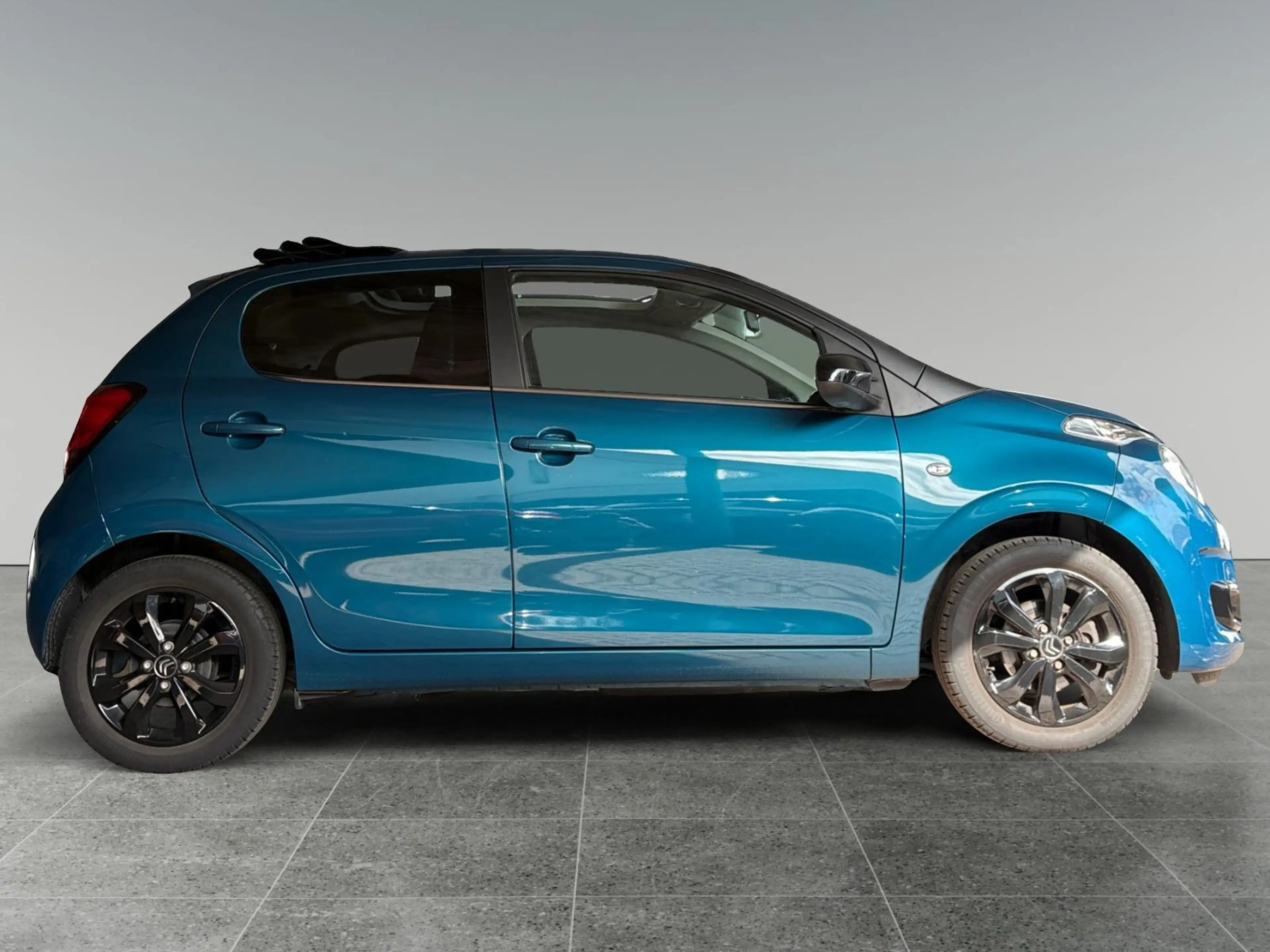 Citroen C1 Airscape Shine 1.0 e-VTi 72pk | CABRIODAK ZWART | — photo 4