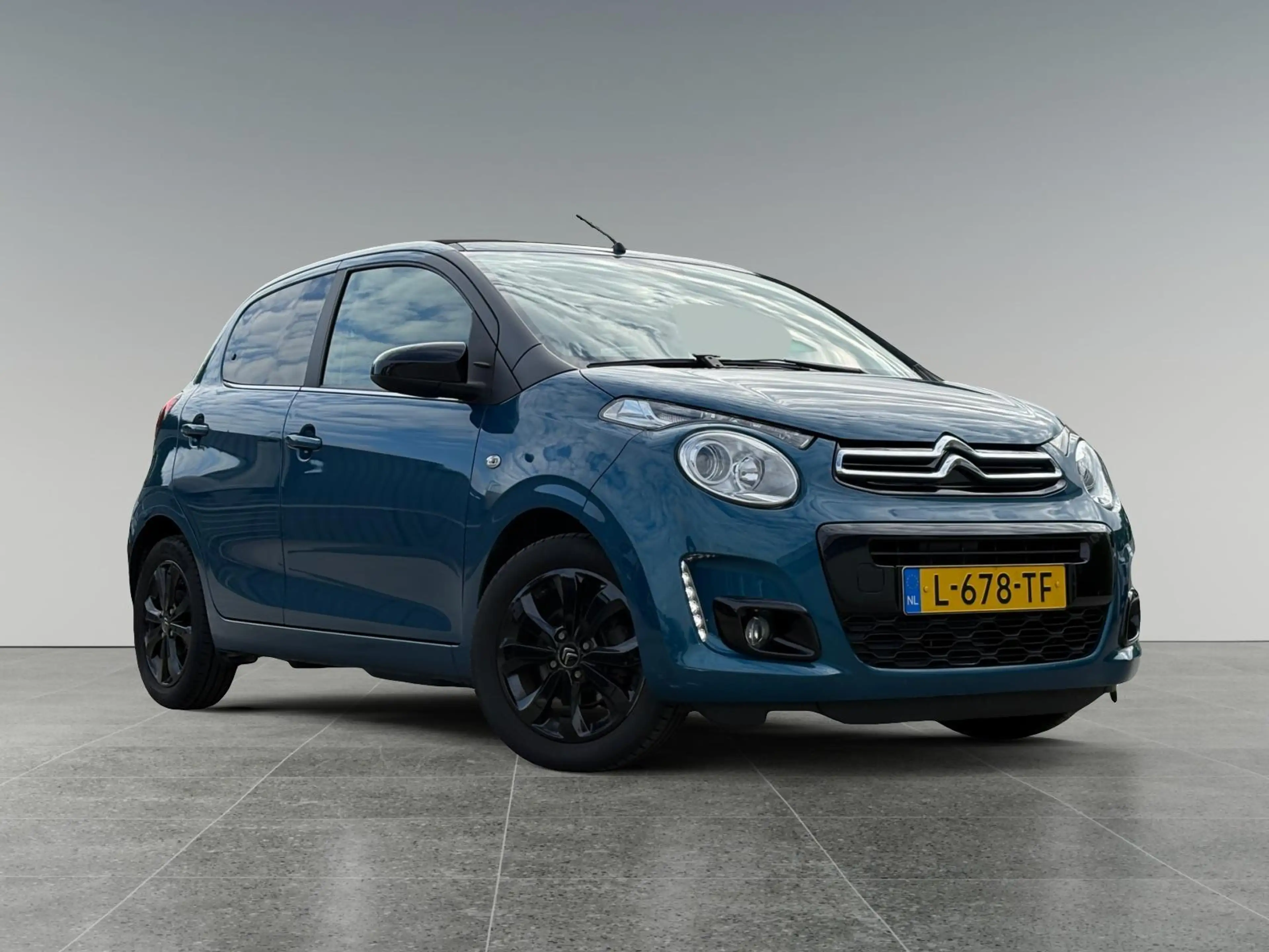 Citroen C1 Airscape Shine 1.0 e-VTi 72pk | CABRIODAK ZWART | — photo 3