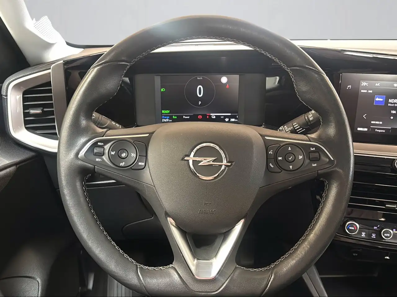 Opel Mokka-E Edition inkl. Allwetter / Kamera / Sitzheizung 11