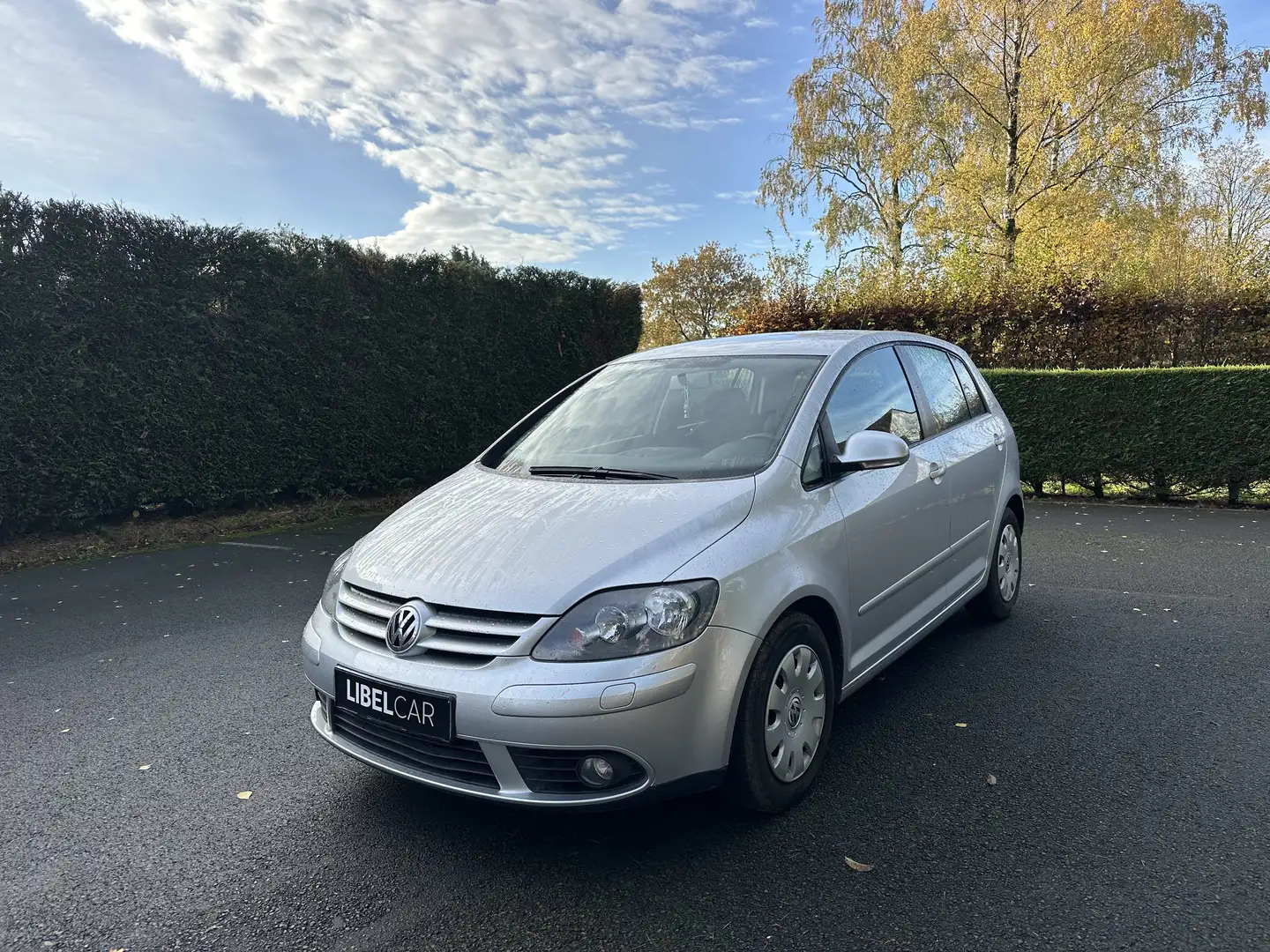 Volkswagen Golf Plus 1.4 Turbo 16v DSG *Automatique* Gris - 1