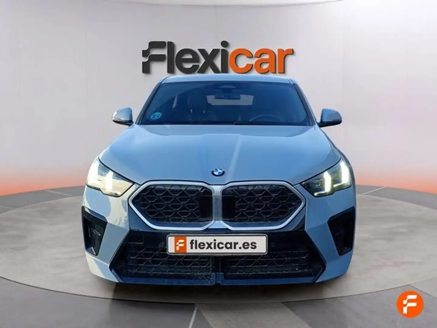 BMW X2 sDrive 18dA Gris - 2