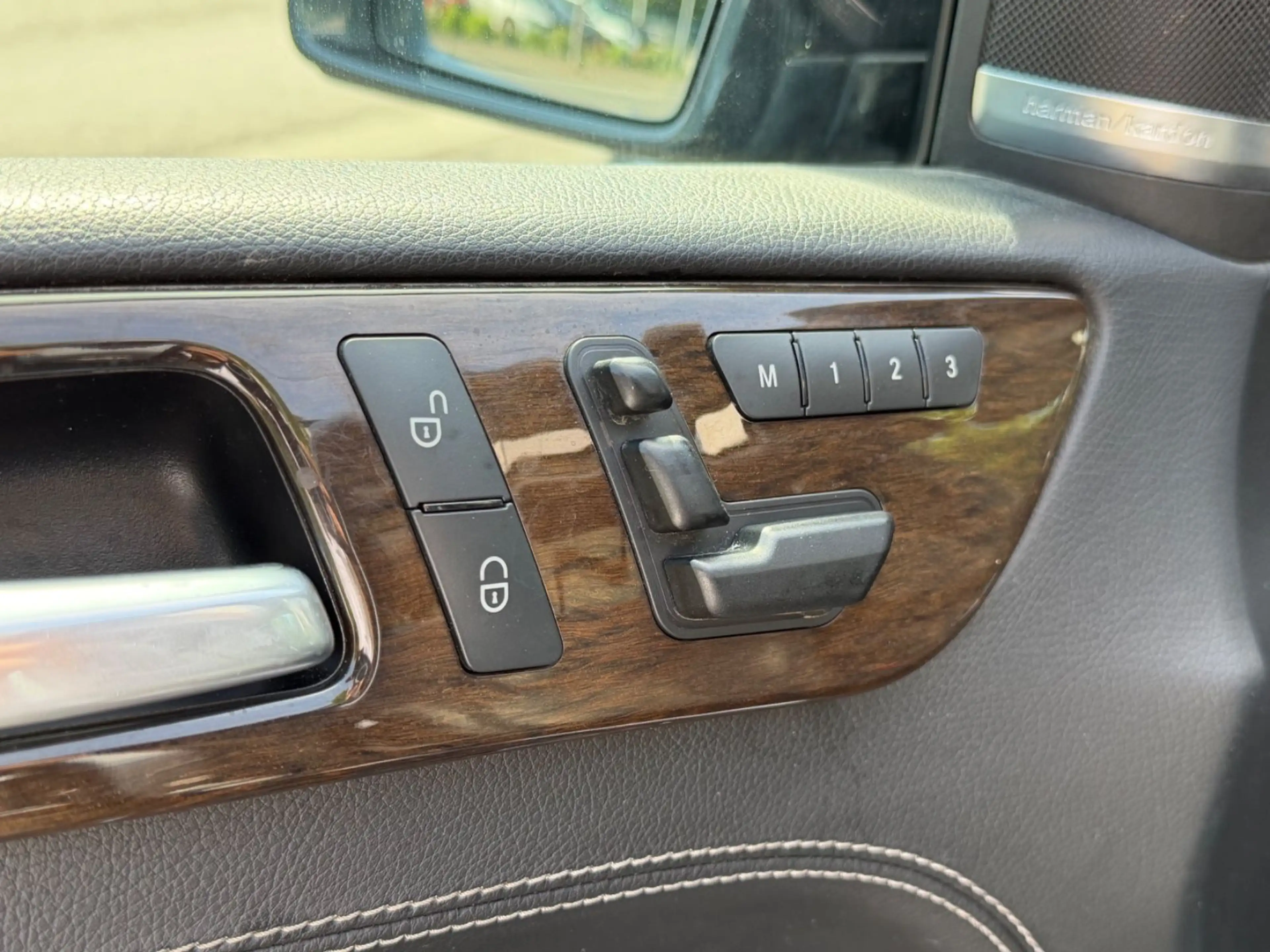 Mercedes-Benz GL 350 BlueTec 4Matic/PANO/7xsitze/Kamera/AHK — photo 4
