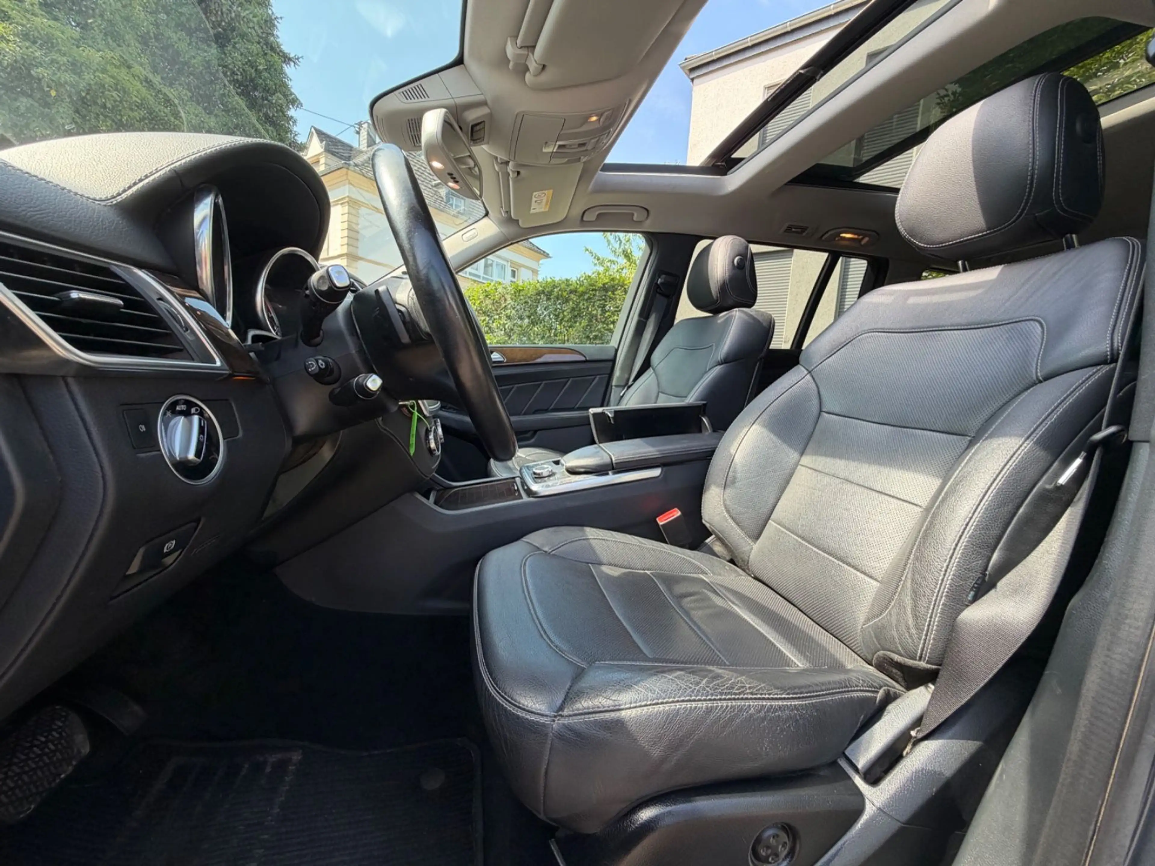 Mercedes-Benz GL 350 BlueTec 4Matic/PANO/7xsitze/Kamera/AHK — photo 2