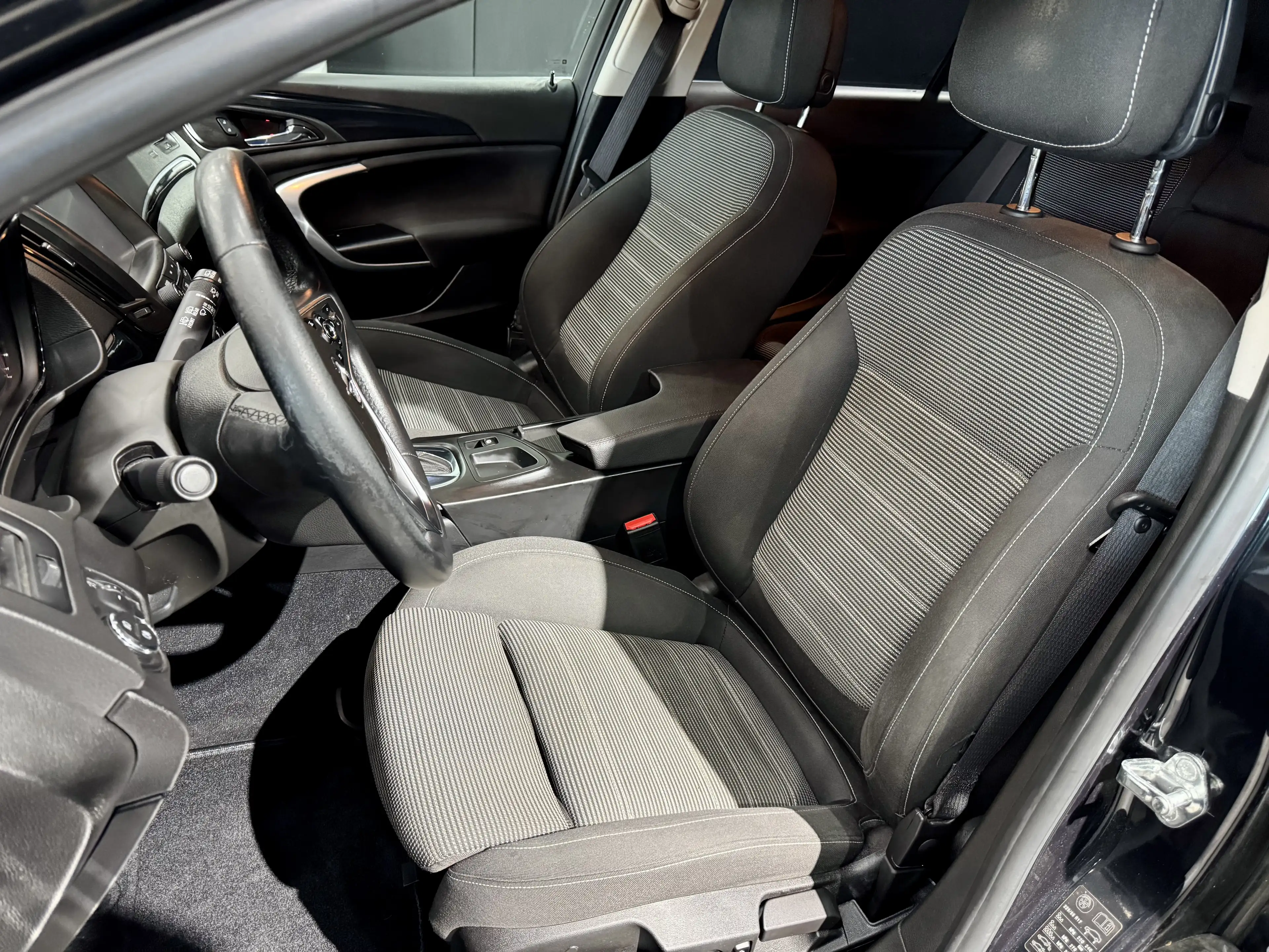 Opel Insignia Innovation*Automatik*NAVI*Kamera*TEMPO*SitzHz.TÜV NEU — photo 10