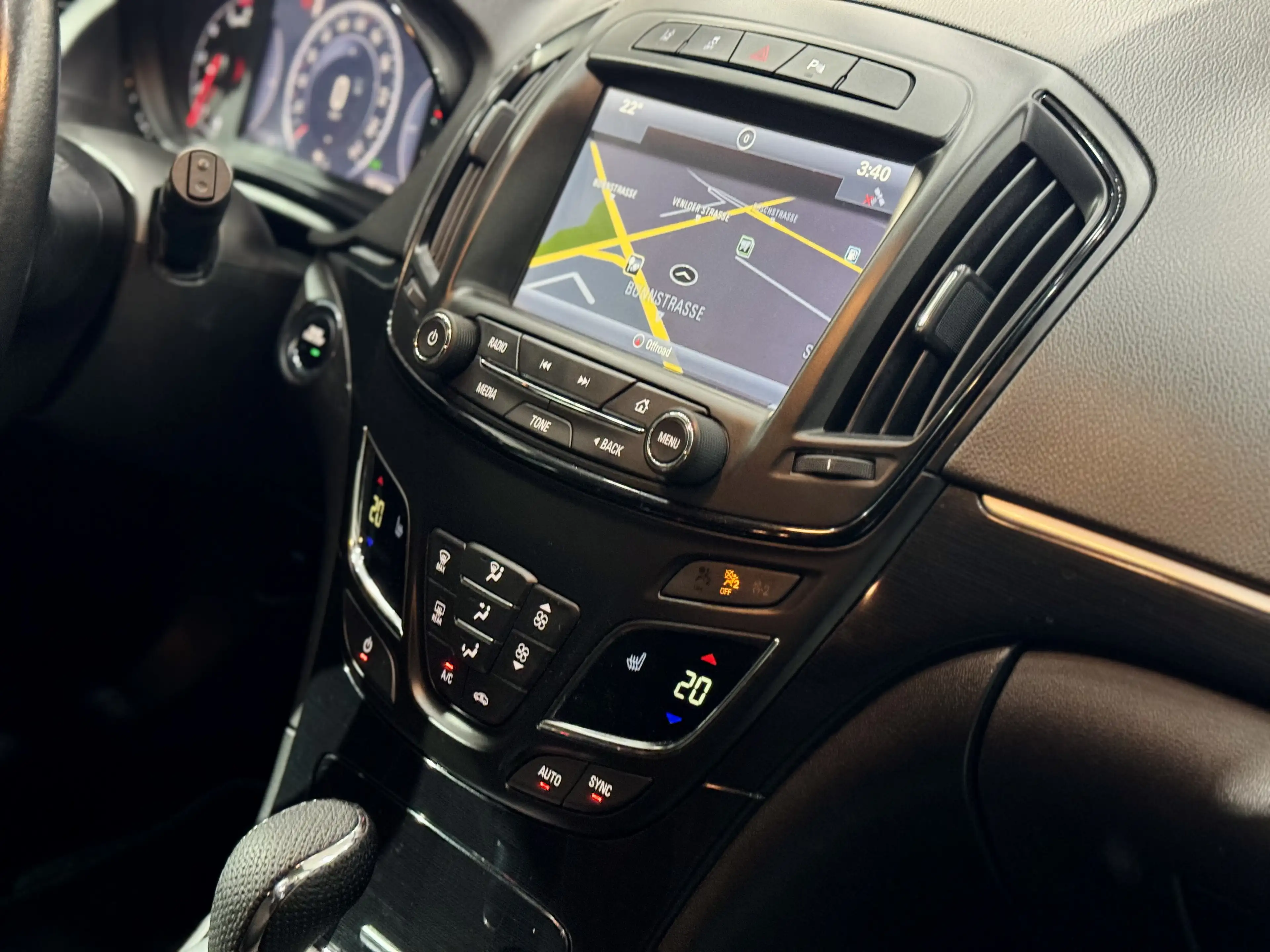 Opel Insignia Innovation*Automatik*NAVI*Kamera*TEMPO*SitzHz.TÜV NEU — photo 7