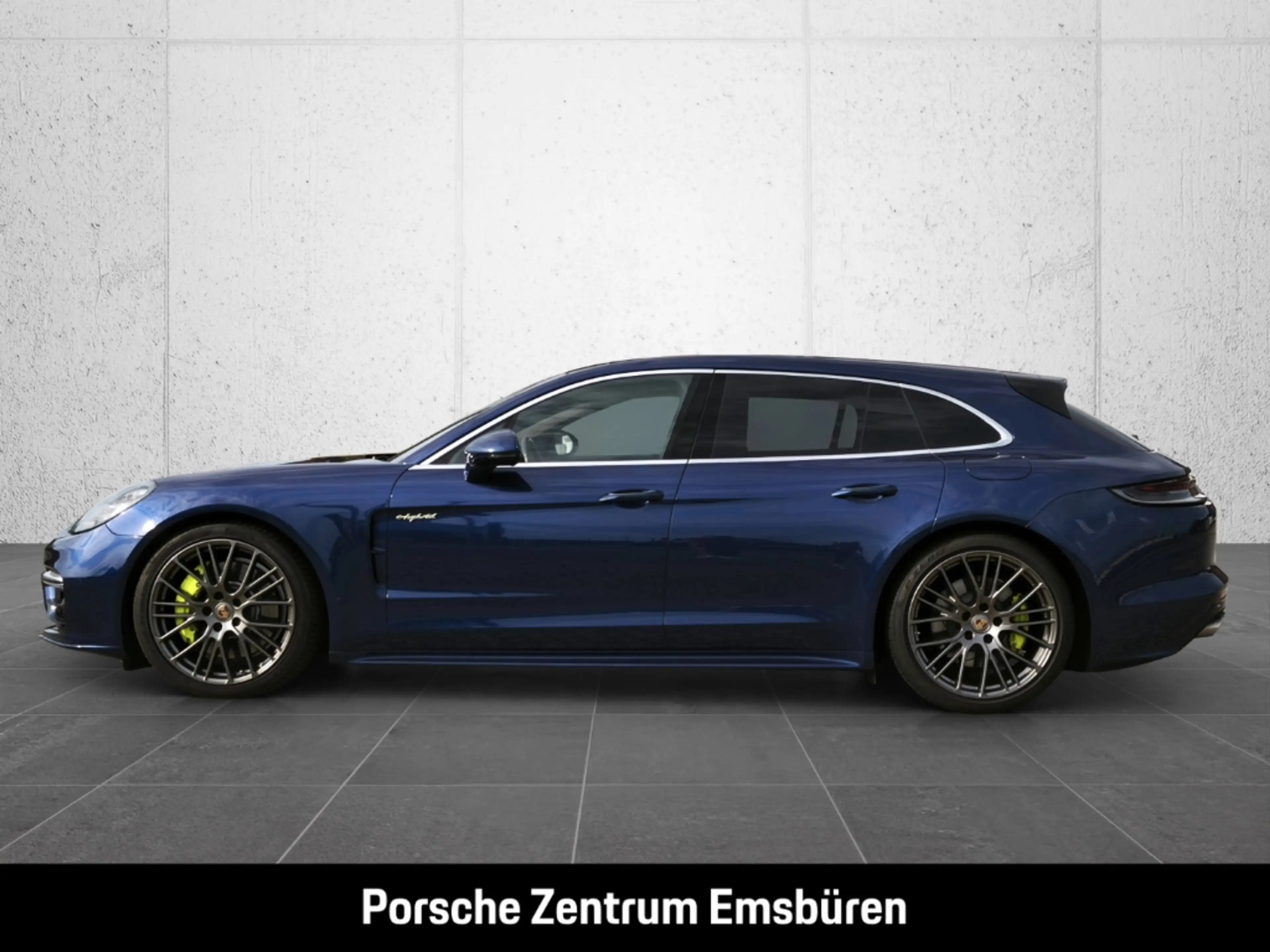 Porsche Panamera 4 E-Hybrid Sport Turismo Pano Bose Sportaga Matrix — photo 2