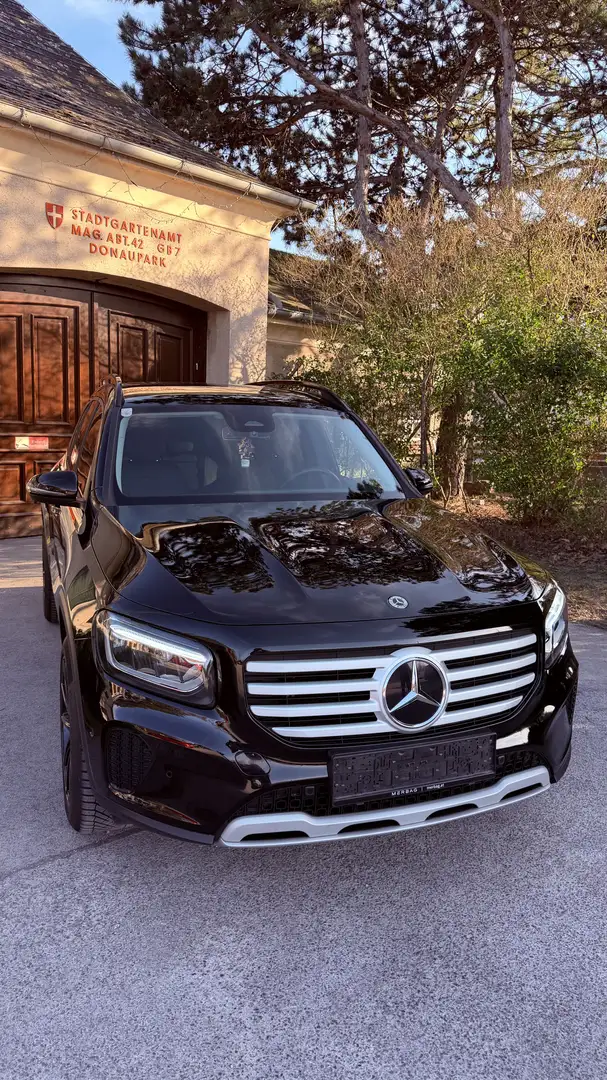 Mercedes-Benz GLB 180 Aut. Schwarz - 1