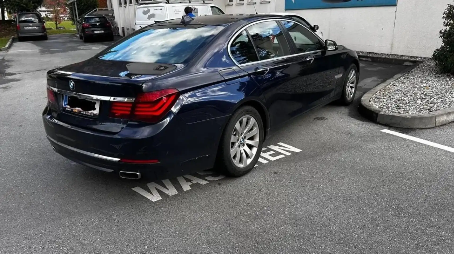 BMW 740 740d xDrive - 2