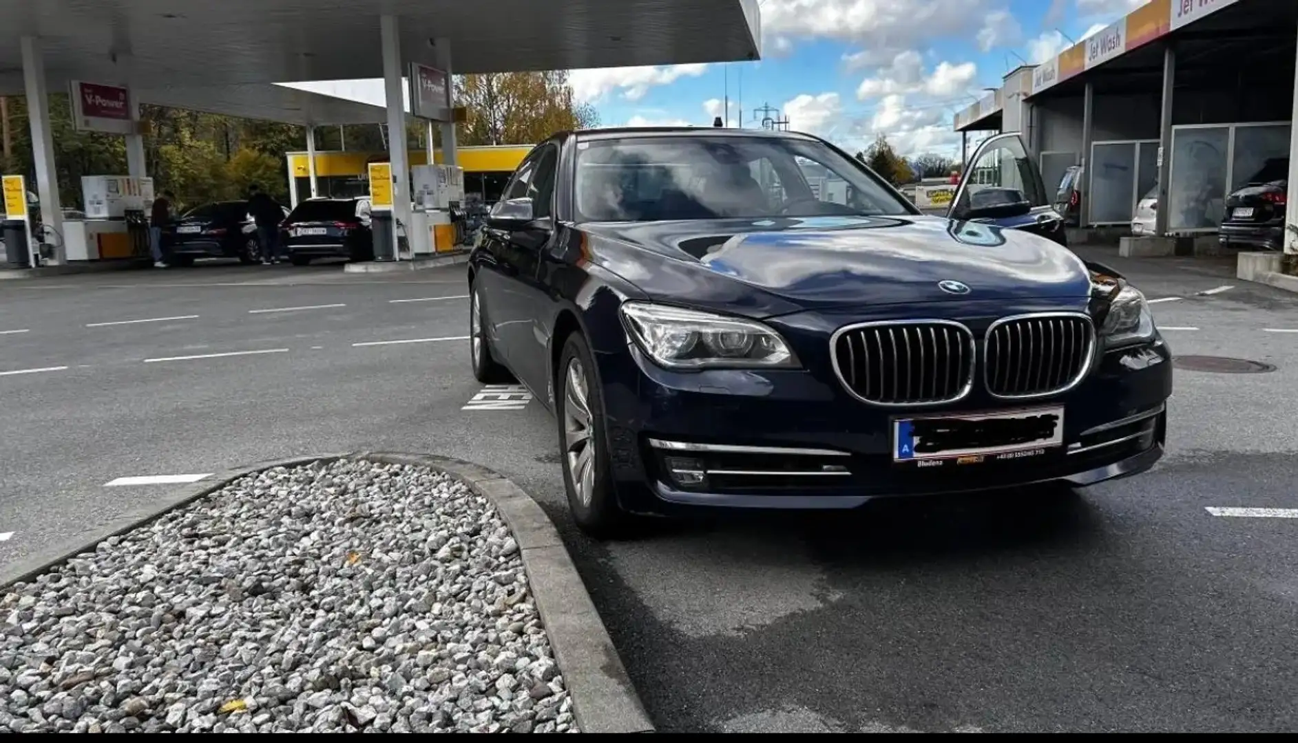 BMW 740 740d xDrive - 1