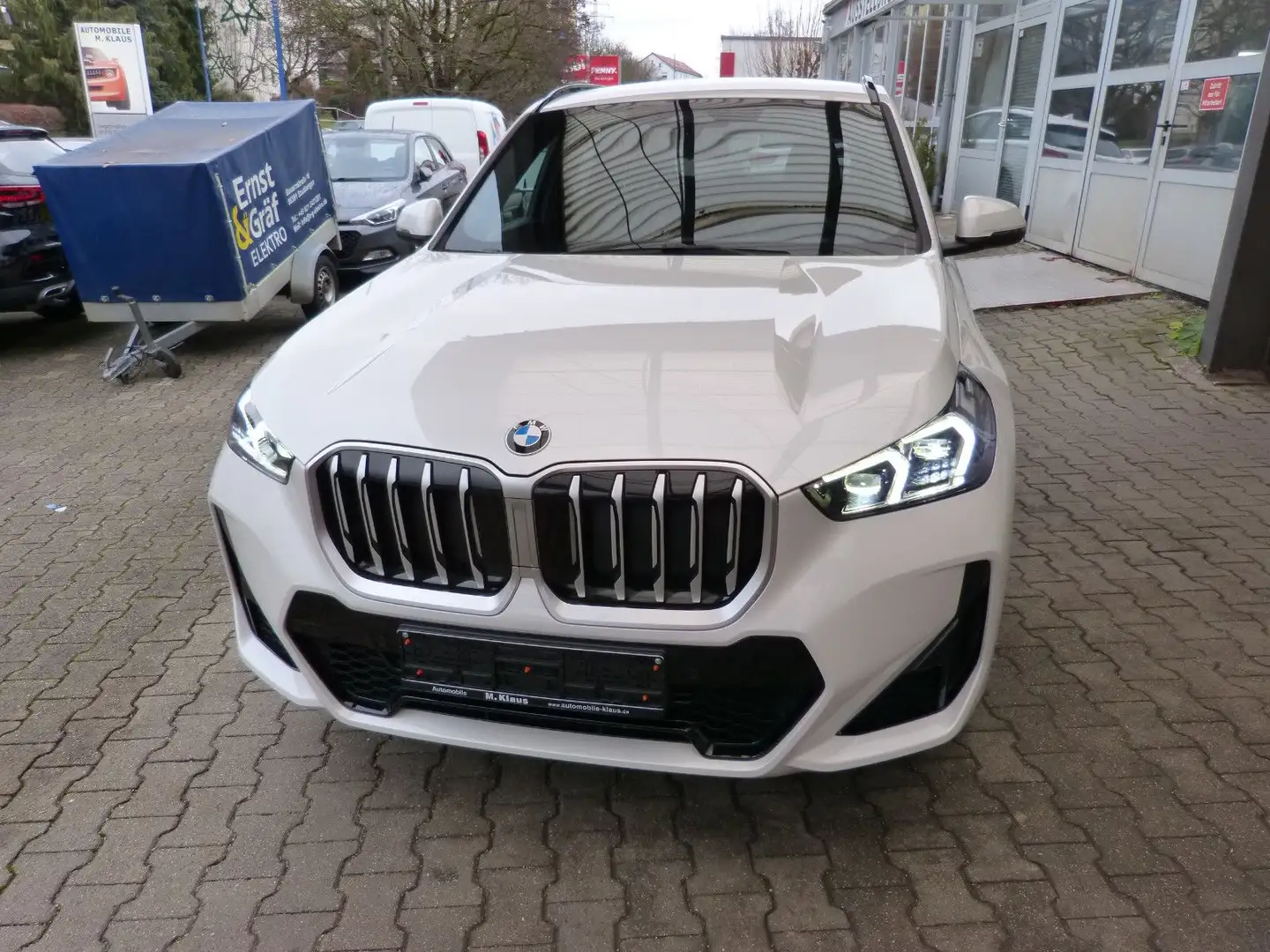 BMW X1 18 i sDrive M Sport AHK NAVI LED ALARM Weiß - 2