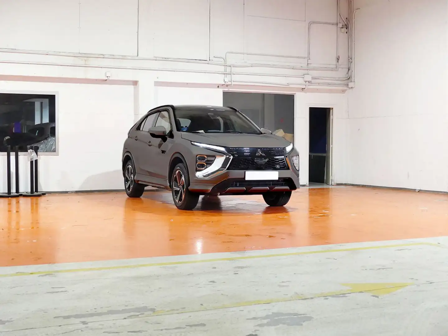 Mitsubishi Eclipse Cross 2.4 PHEV KAITEKI+ AUTO 4WD 188 5P Gris - 2