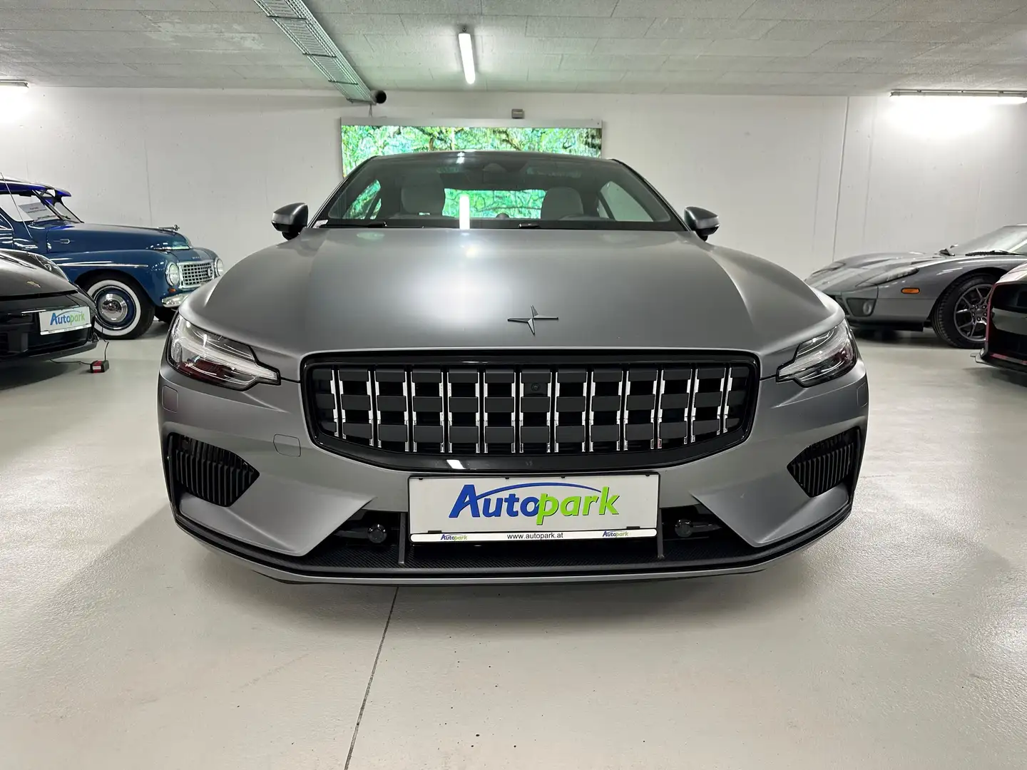 Polestar 1 Polestar1 Šedá - 2