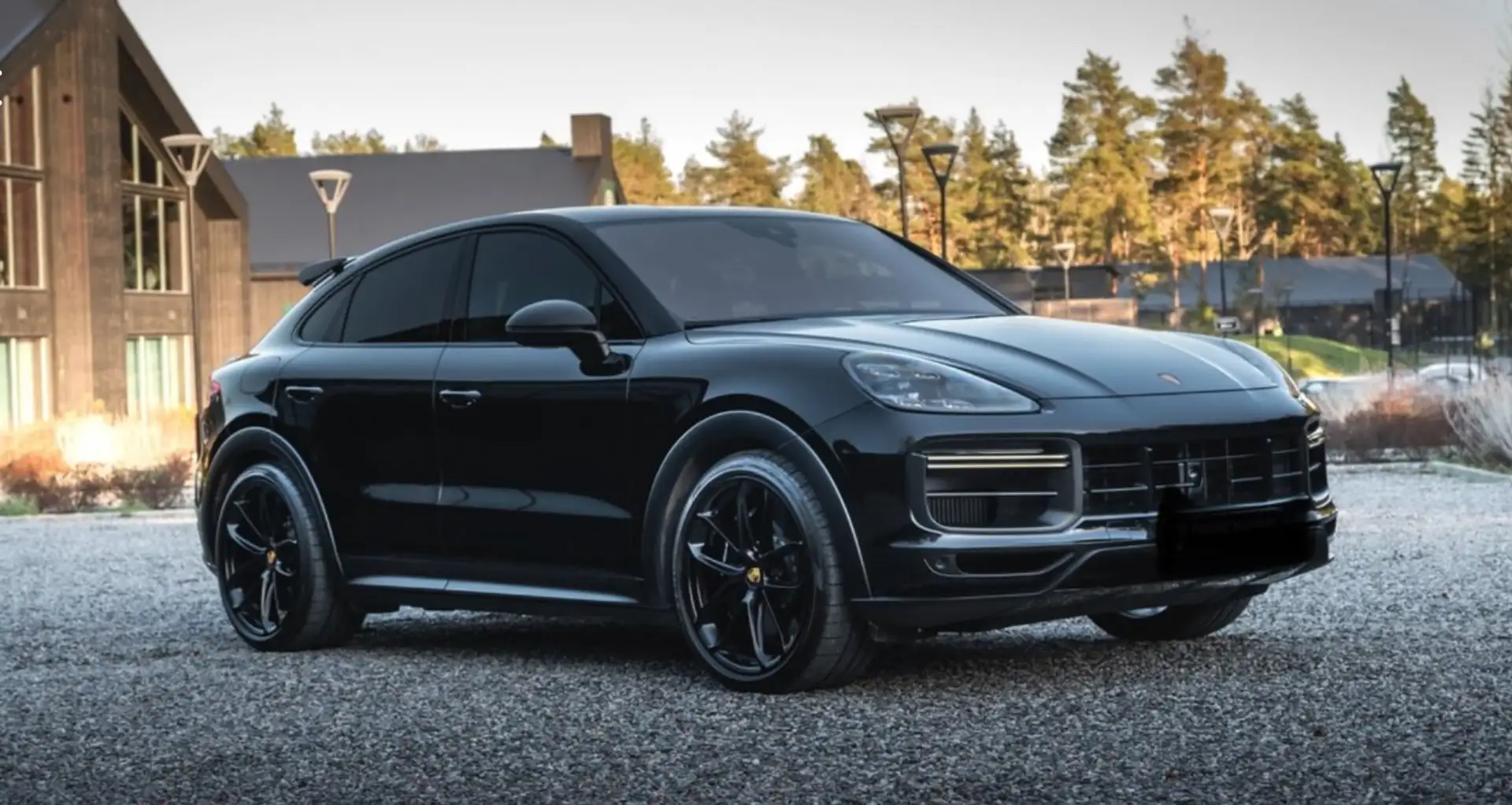 Porsche Cayenne Coupe 4.0 V8 640 ch Tiptronic BVA Turbo GT carbon - 2