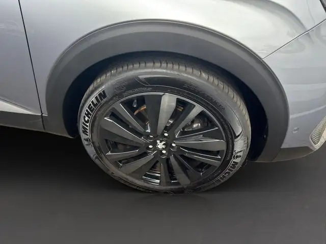 Peugeot 3008 view 8