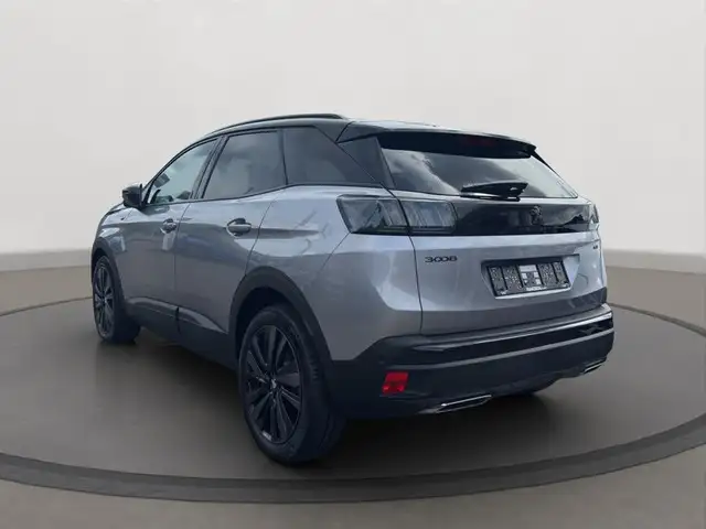 Peugeot 3008 view 3