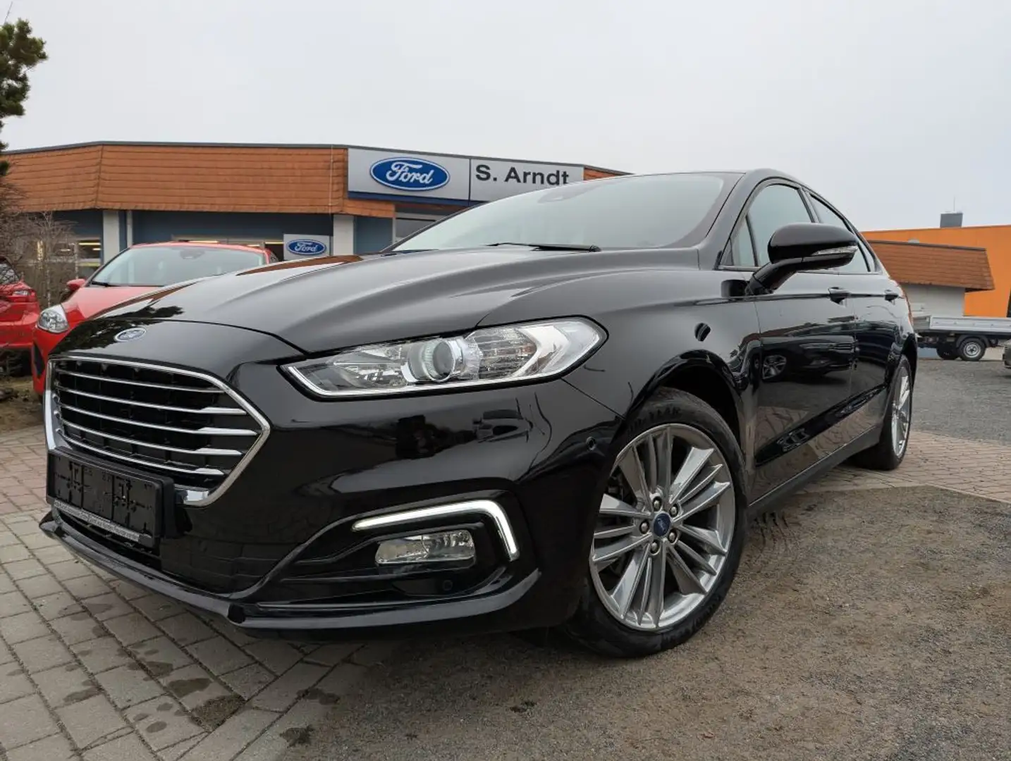Ford Mondeo 2.0 EcoBlue Trend Schwarz - 1
