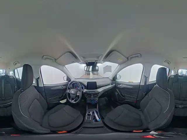 Ford Focus view 13