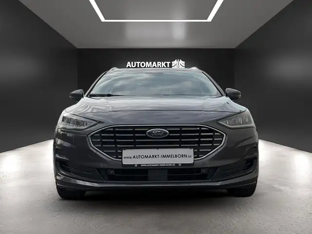 Ford Focus view 9