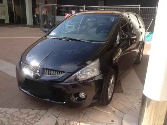 Mitsubishi Grandis
