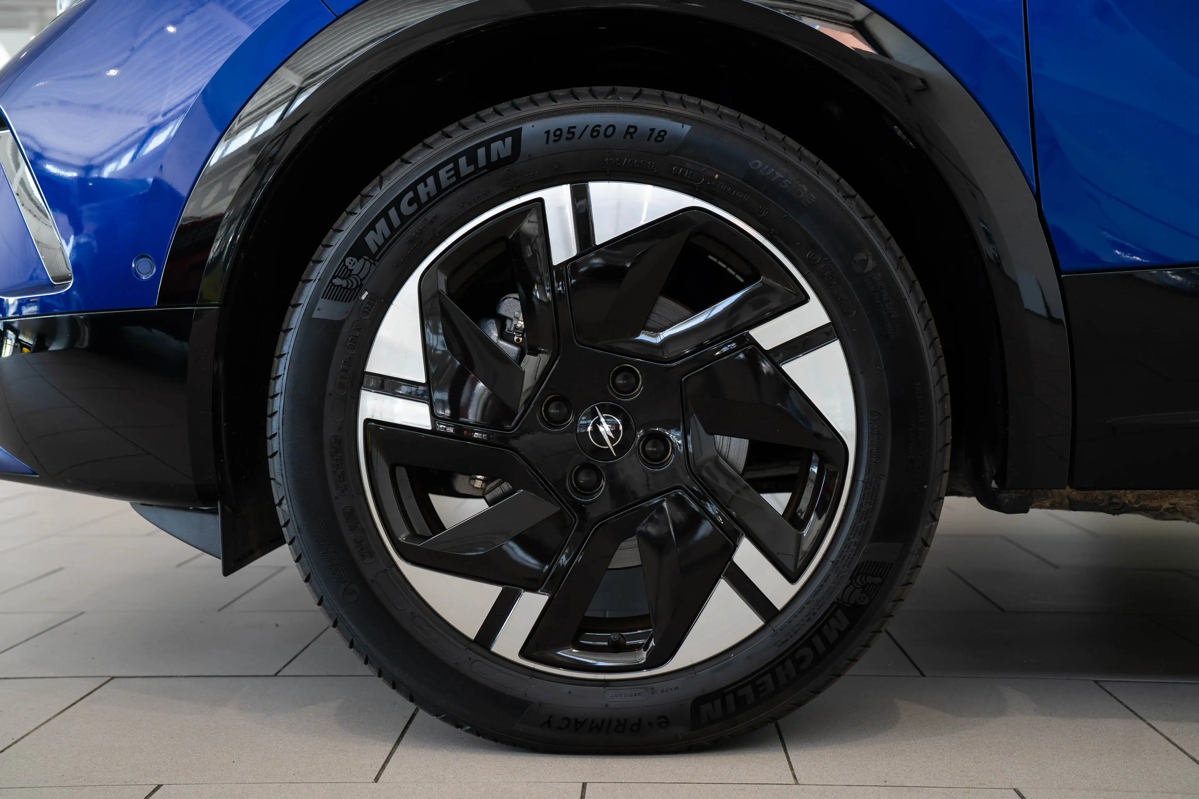 Opel Mokka-E Electric GS 54 kWh | SOH 96% | Matrix LED | Naviga — photo 8
