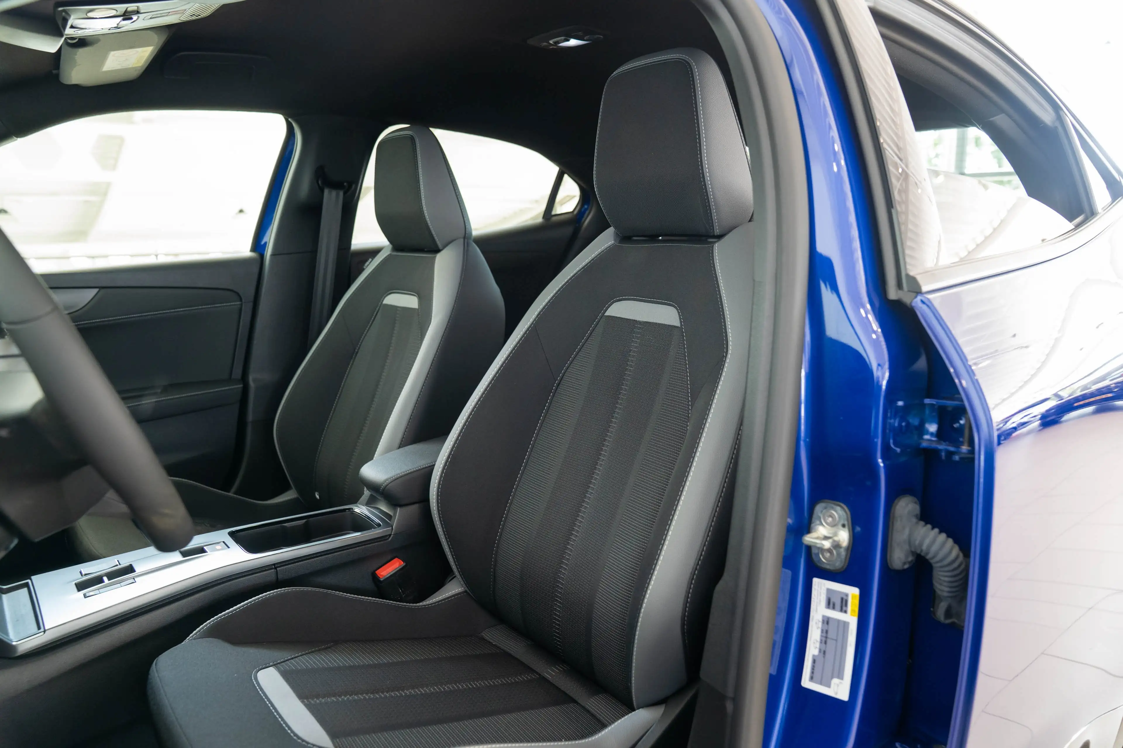 Opel Mokka-E Electric GS 54 kWh | SOH 96% | Matrix LED | Naviga — photo 14