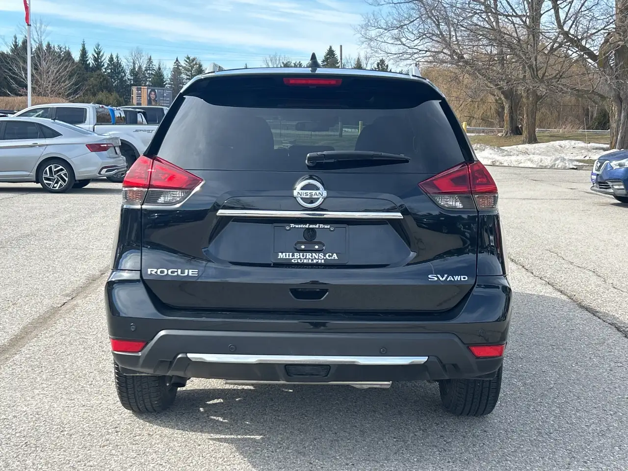 Nissan Rogue снимка Nissan Rogue
