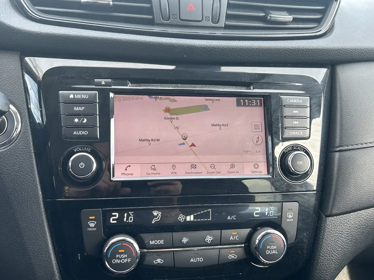 Nissan Rogue снимка Nissan Rogue