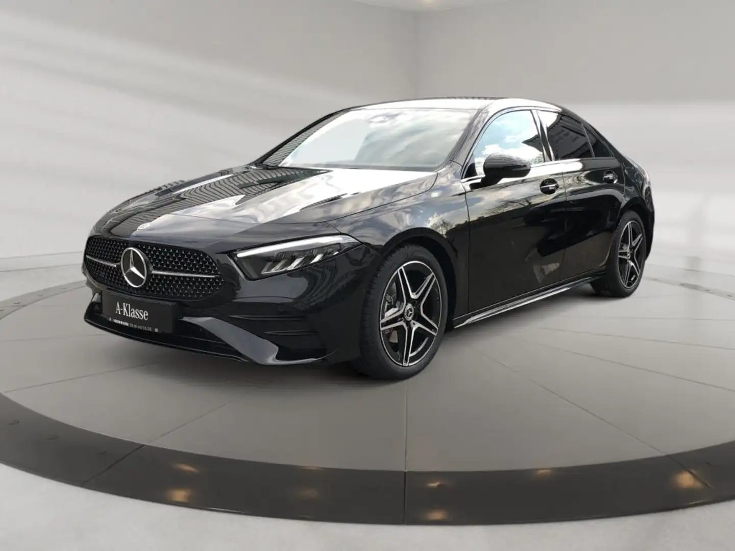 Mercedes-Benz A 180 Limousine +MBUX+AMG+Wide+Cam+SpurW+S-Sitz Schwarz - 2