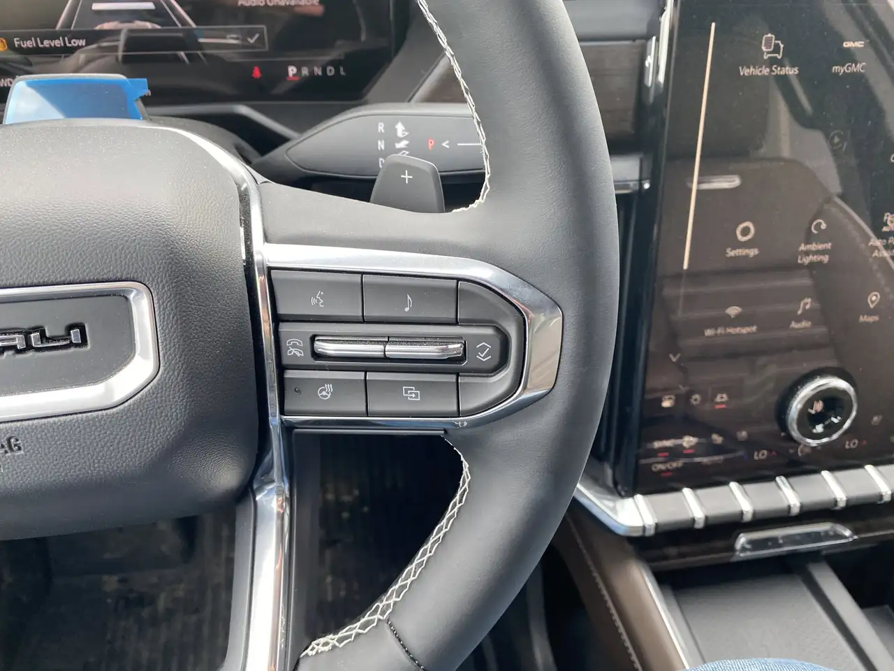 GMC Acadia снимка GMC Acadia