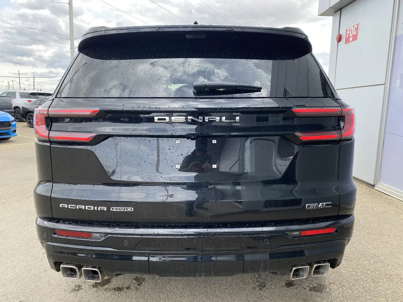 GMC Acadia снимка GMC Acadia