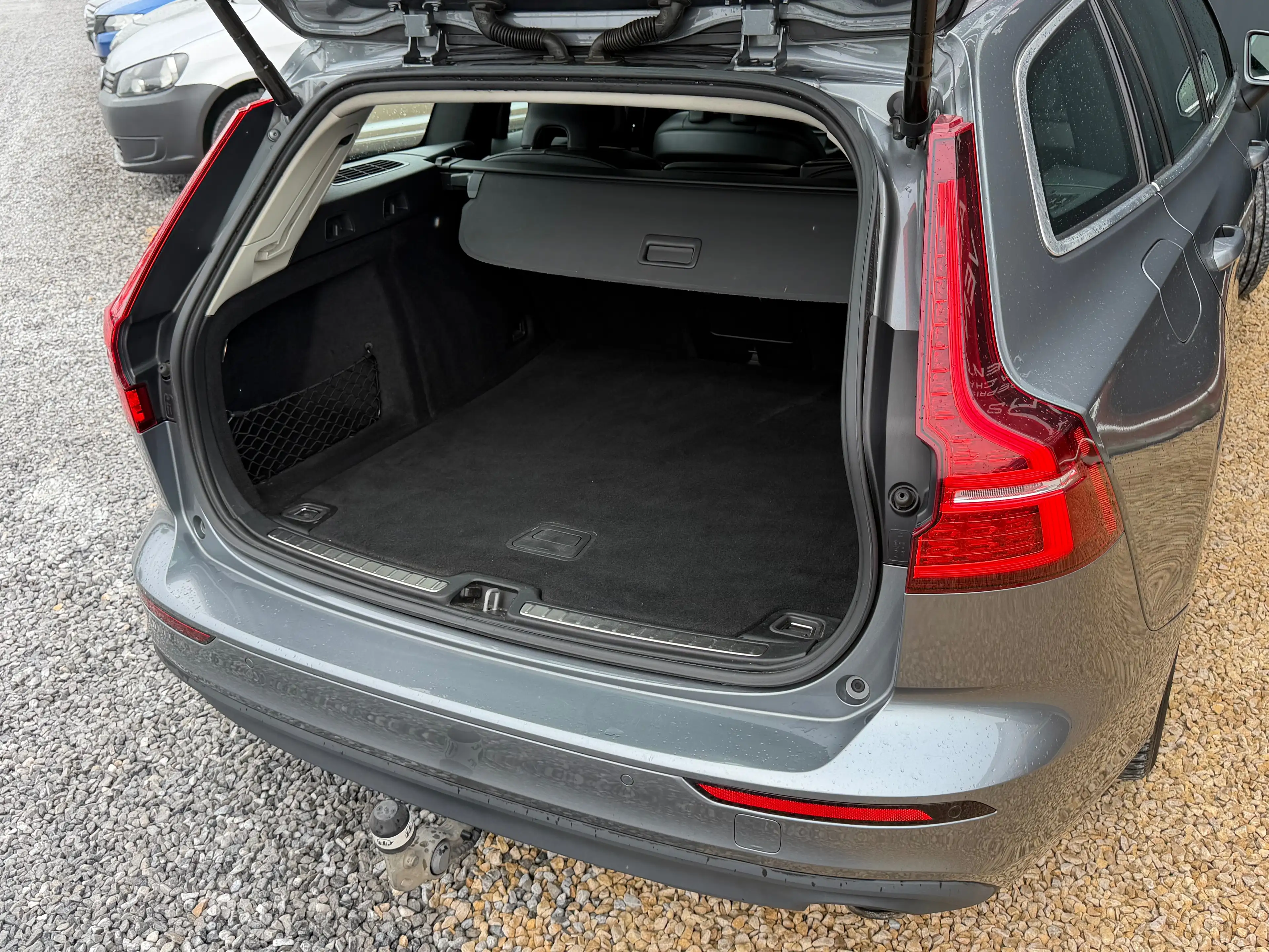 Volvo V60 Break 2.0 D3 Automatique - Full LED - Cuir - Caméra — photo 10