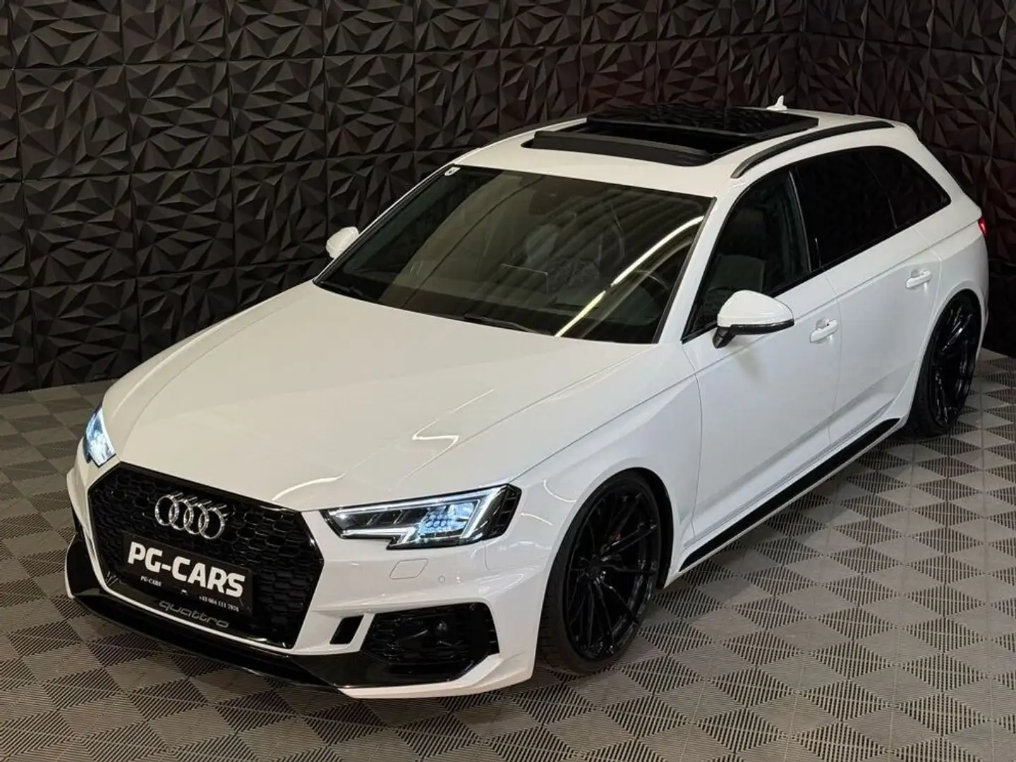 Audi RS4 2.9 TFSI quattro Fehér - 2